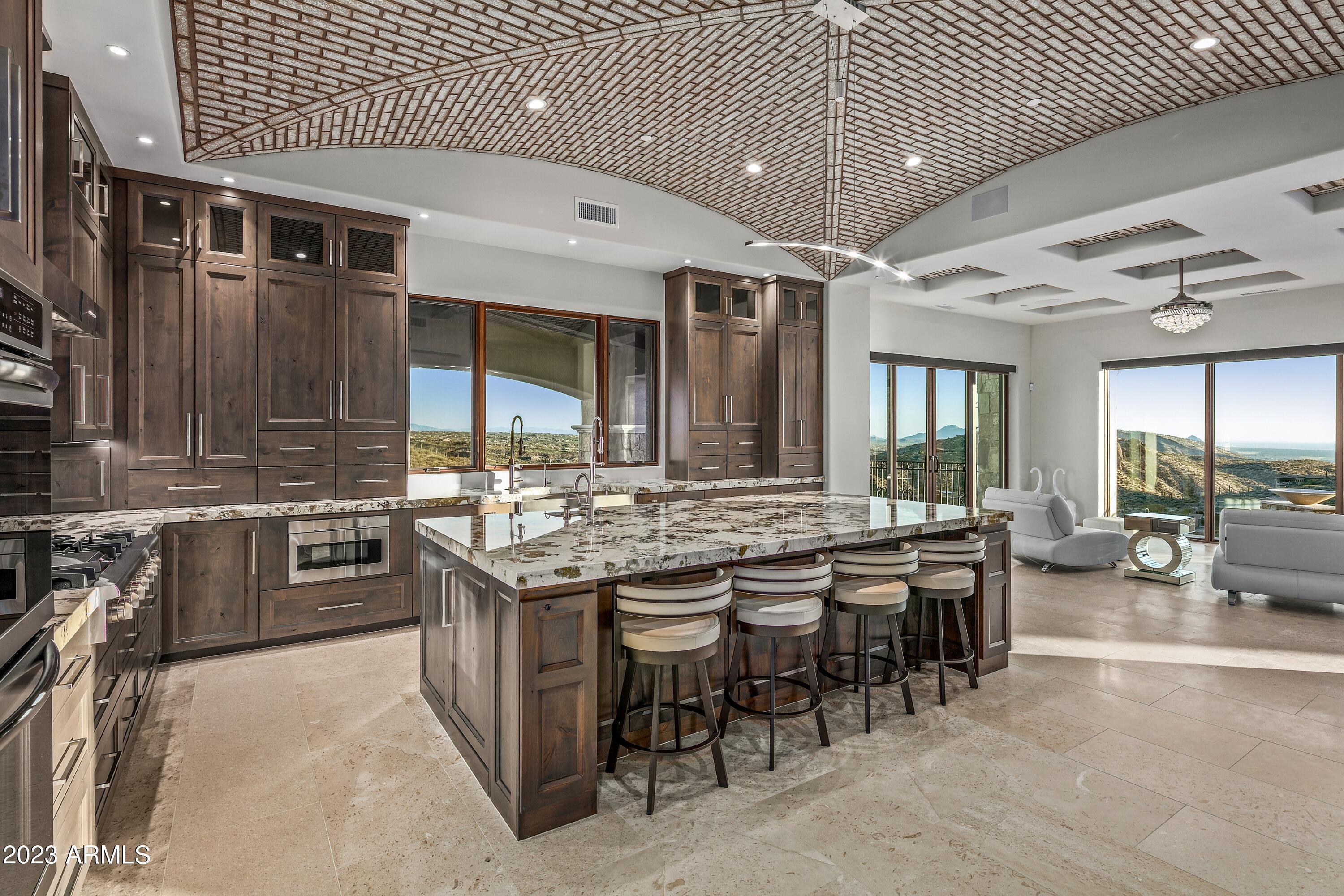 DESERT MOUNTAIN - Residential