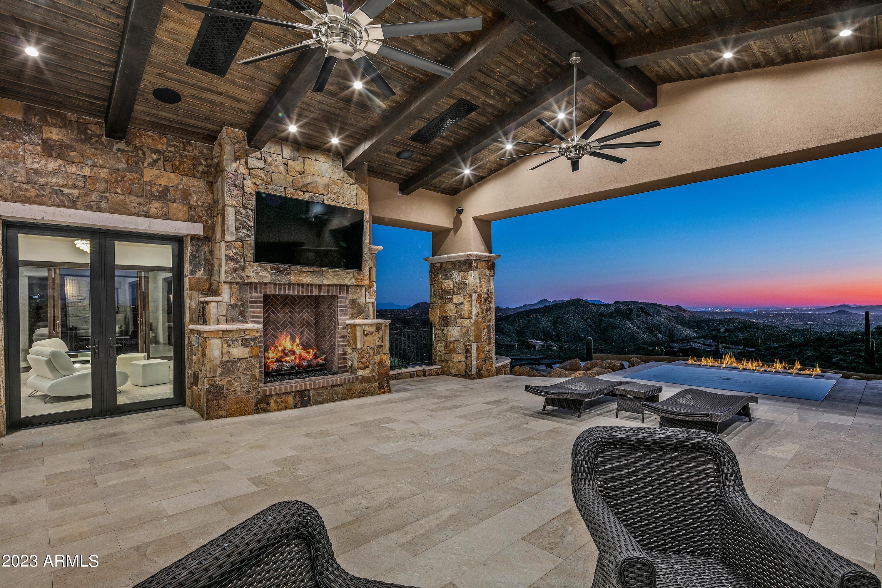 DESERT MOUNTAIN - Residential