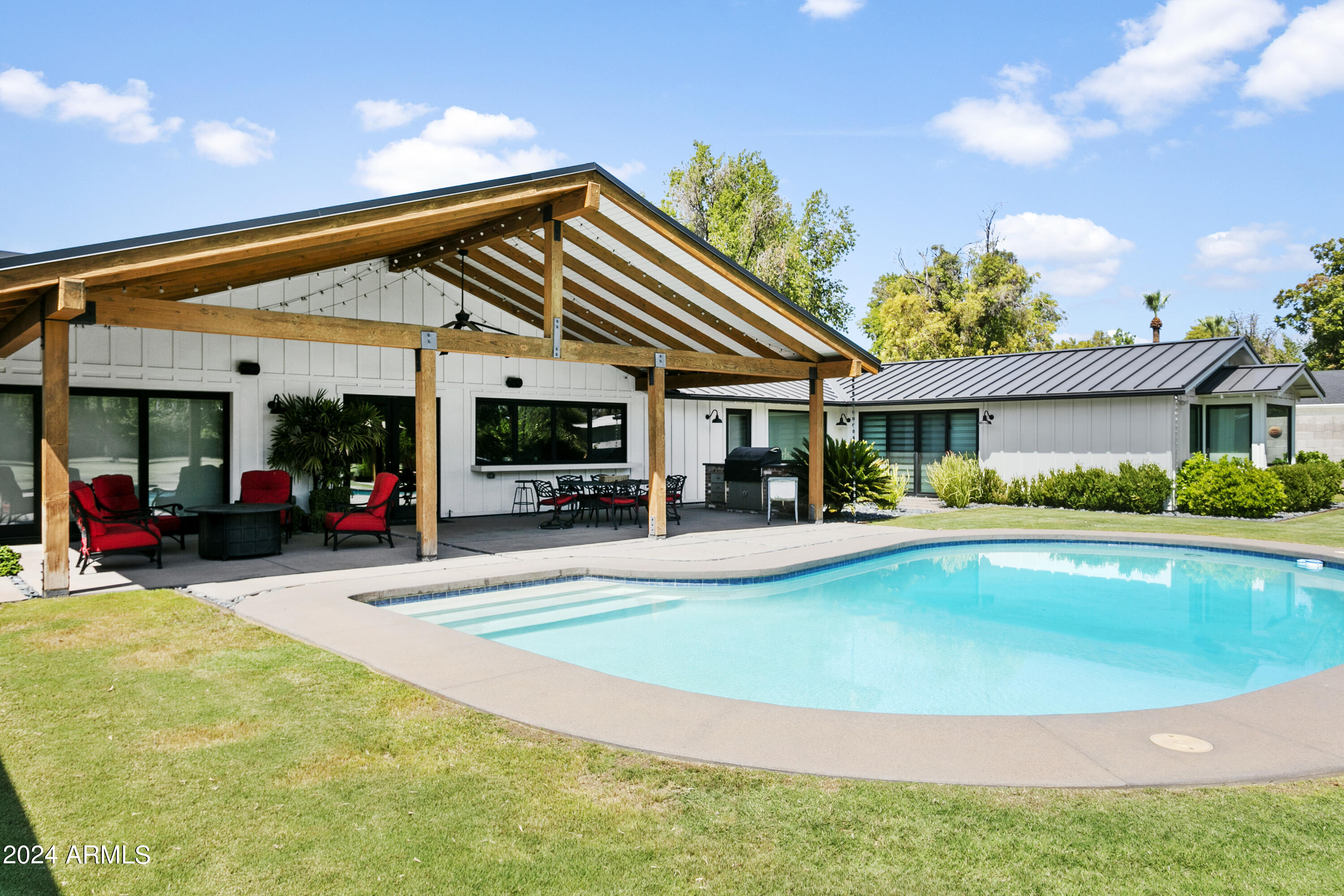 EVANS ADDITION TO ORANGEWOOD BLOCK 1 LOTS 1&2 - Residential