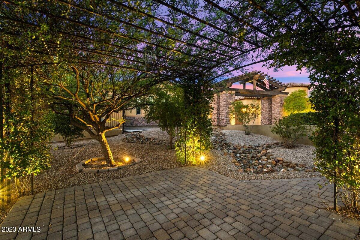 SAGUARO ESTATES - Residential