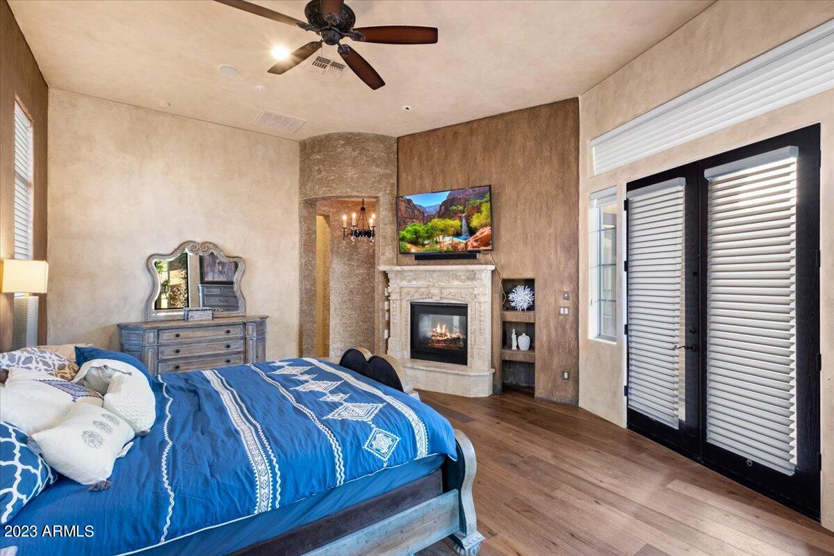 SAGUARO ESTATES - Residential