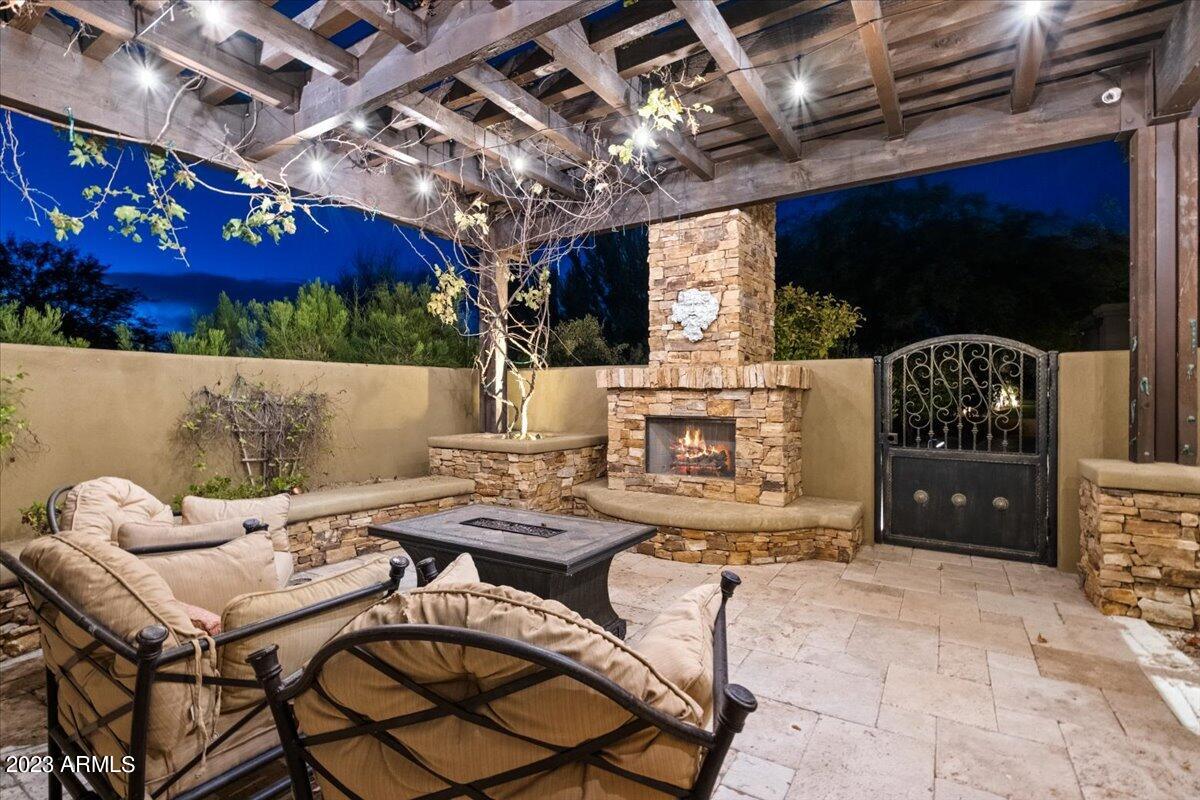 SAGUARO ESTATES - Residential