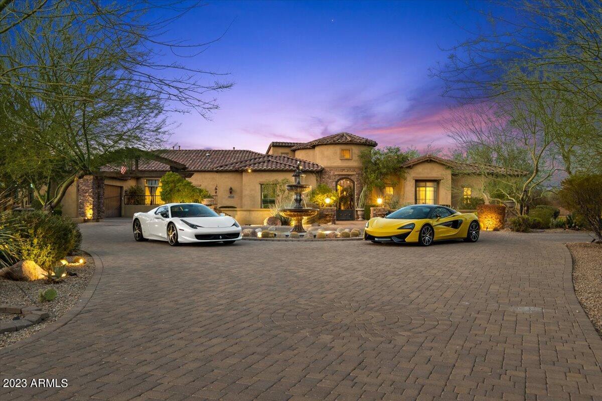 SAGUARO ESTATES - Residential