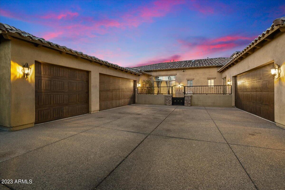SAGUARO ESTATES - Residential