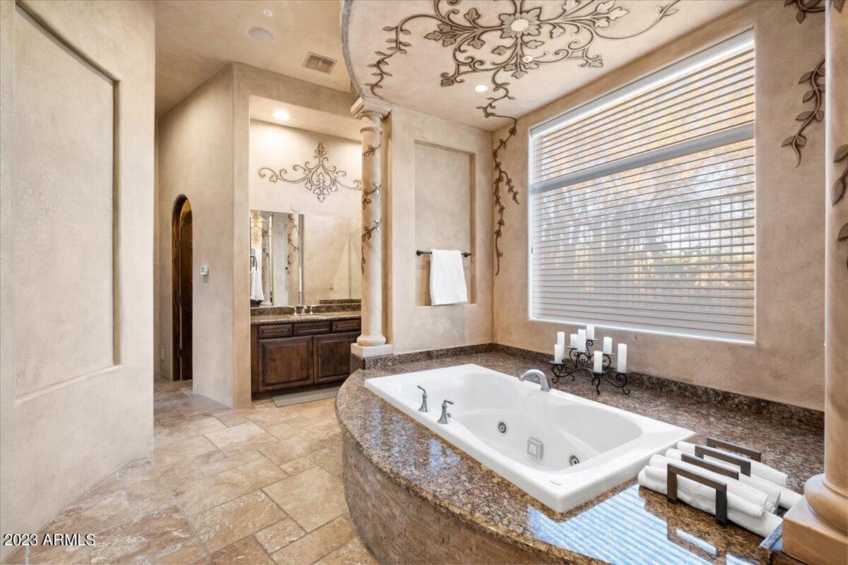 SAGUARO ESTATES - Residential