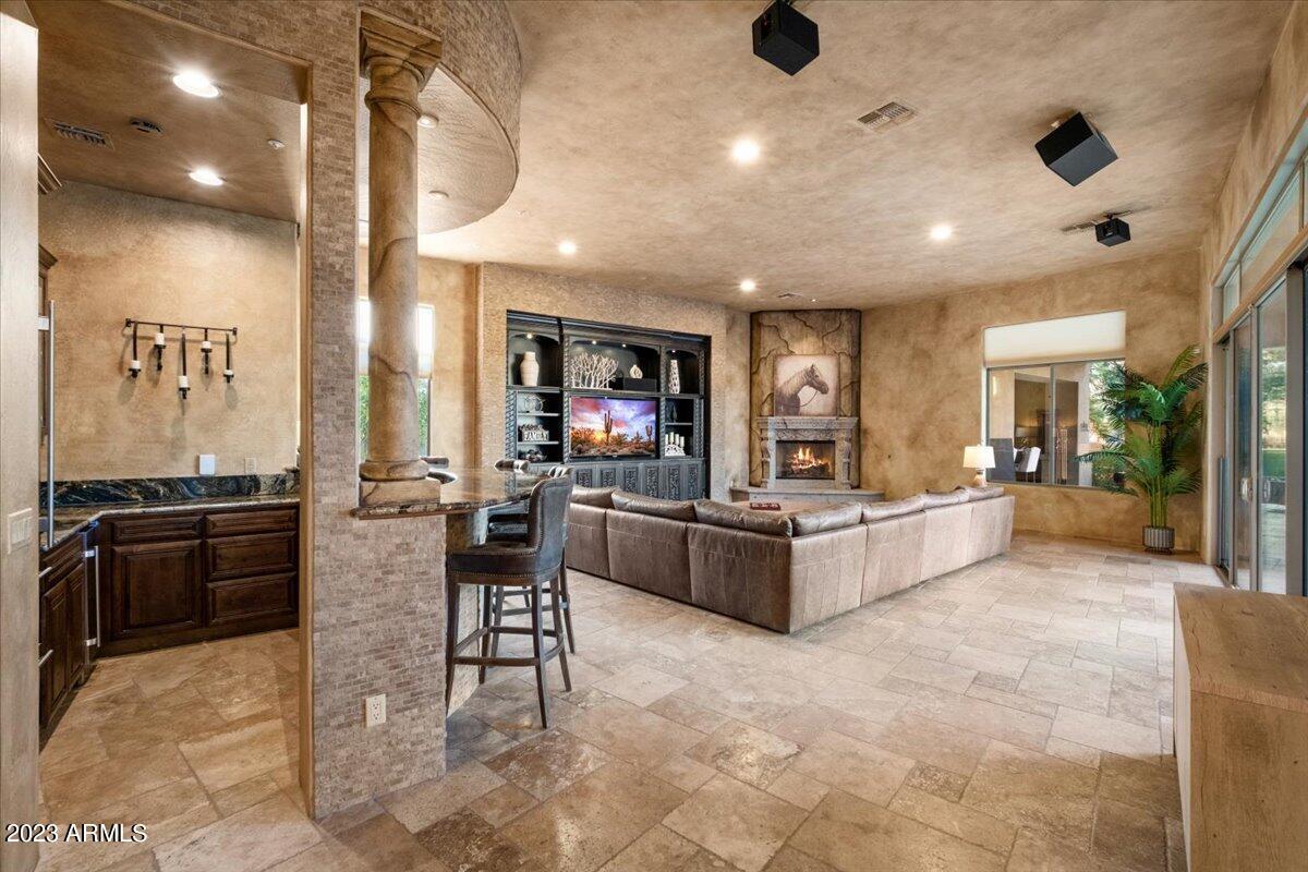 SAGUARO ESTATES - Residential