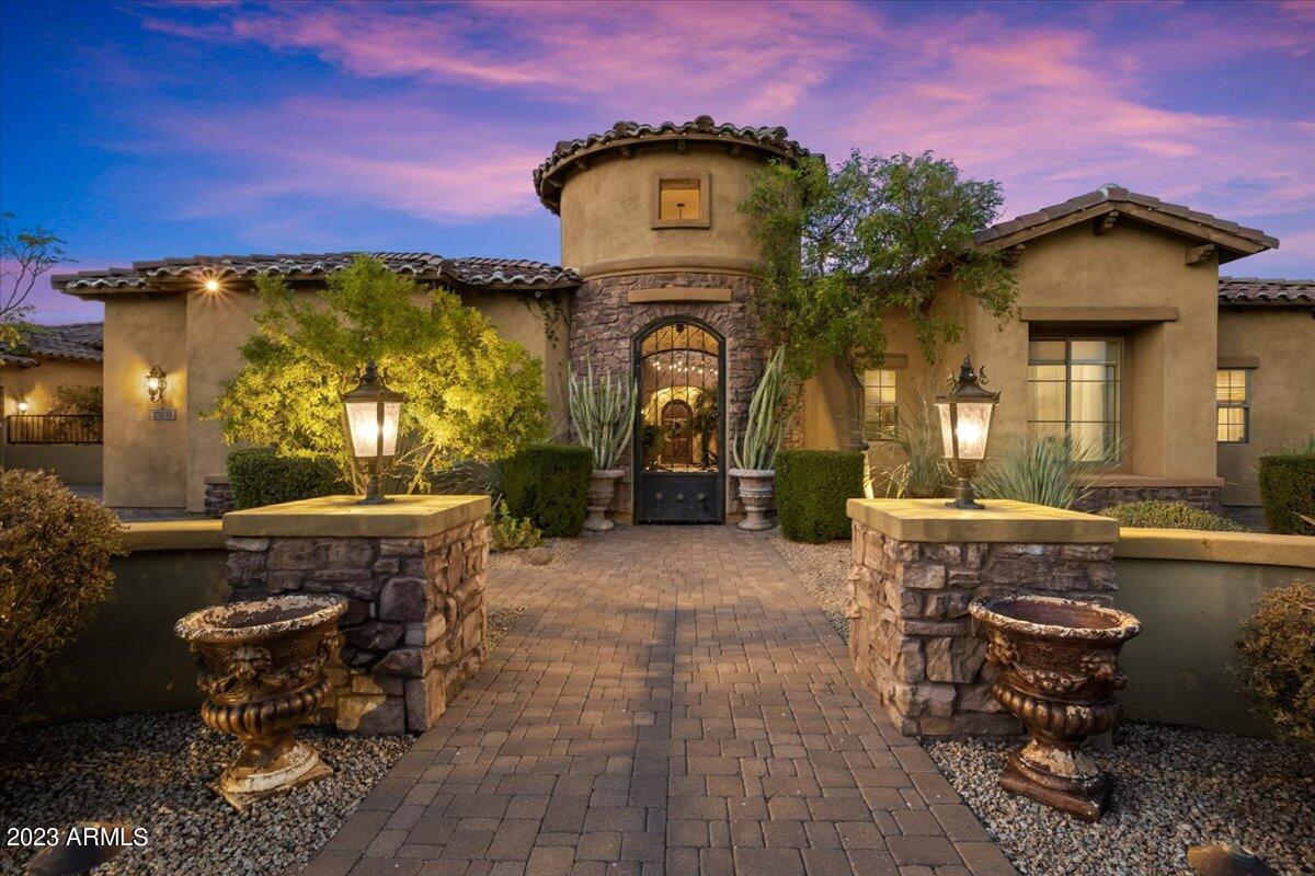 SAGUARO ESTATES - Residential