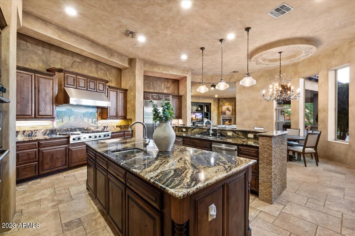 SAGUARO ESTATES - Residential