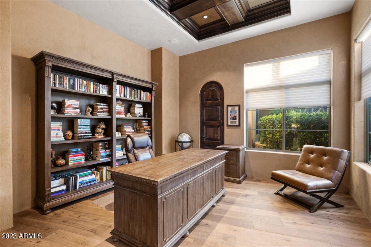 SAGUARO ESTATES - Residential