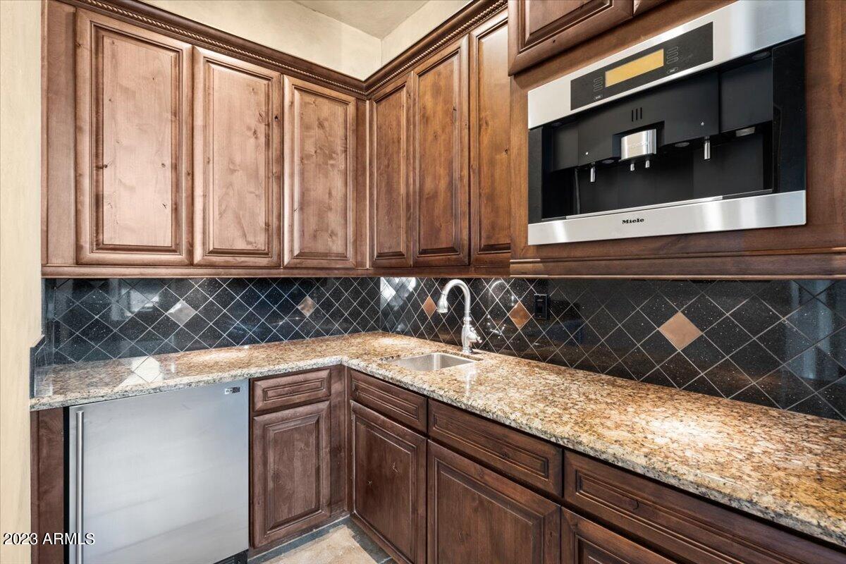 SAGUARO ESTATES - Residential