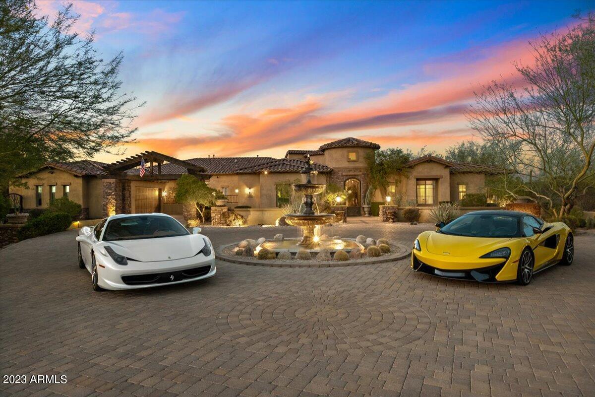 SAGUARO ESTATES - Residential