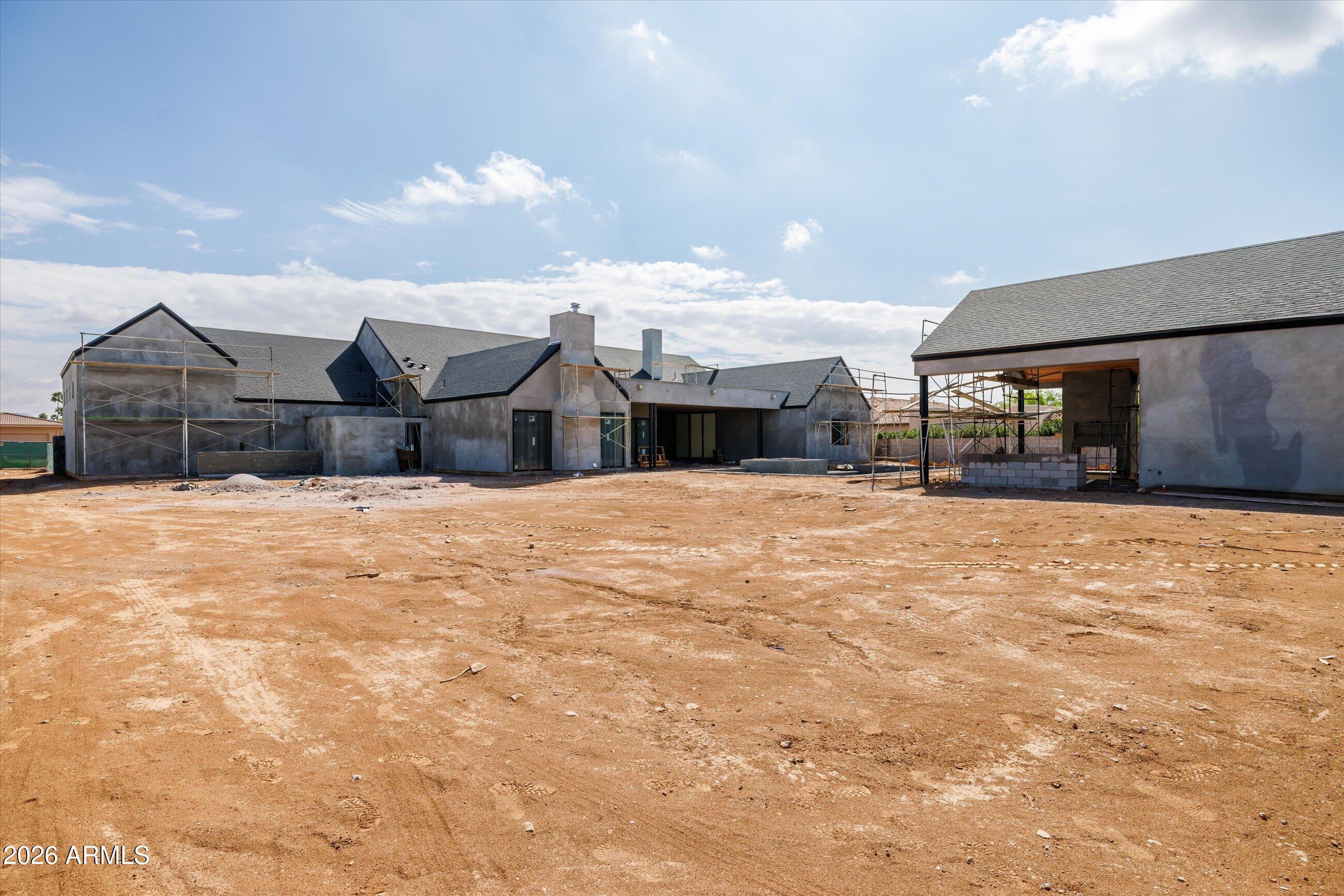 PARADISE VALLEY RANCHOS 2 - Residential