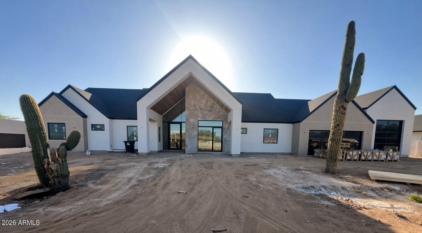 PARADISE VALLEY RANCHOS 2 - Residential