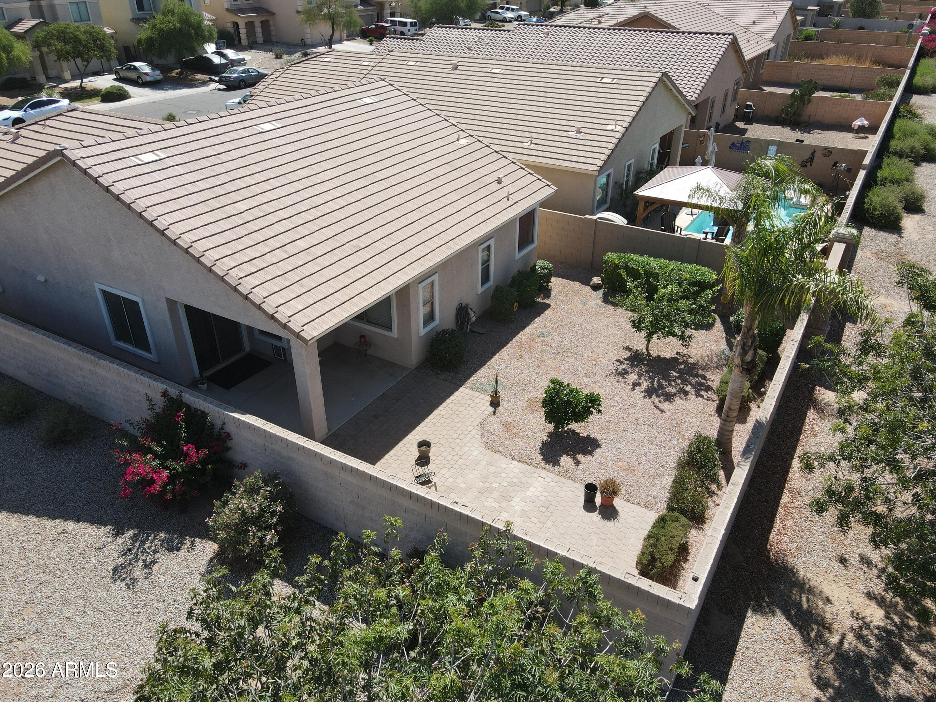 SKYLINE RANCH - Residential