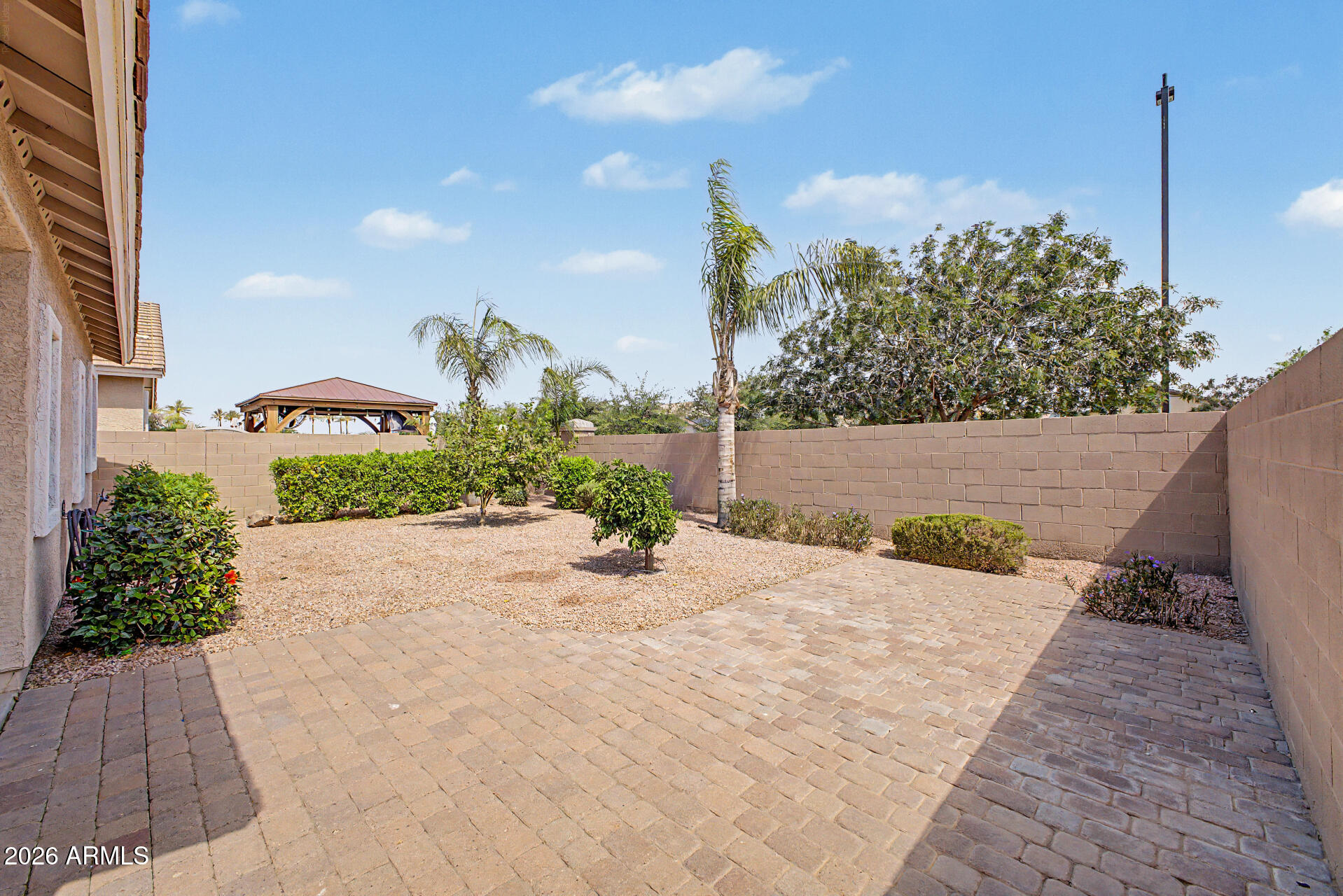 SKYLINE RANCH - Residential