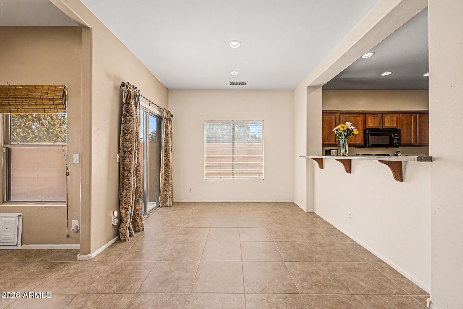 SKYLINE RANCH - Residential