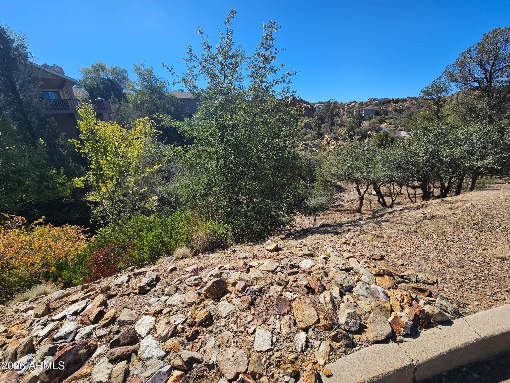 MISSION HILLS 2ND REPLAT - Land