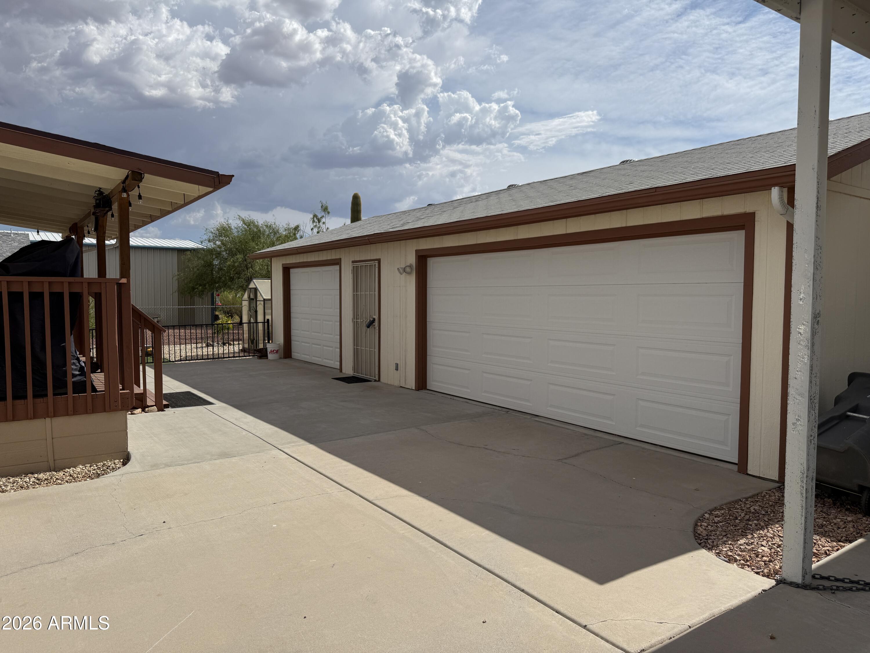 ESCAPEES AT NORTH RANCH - Residential