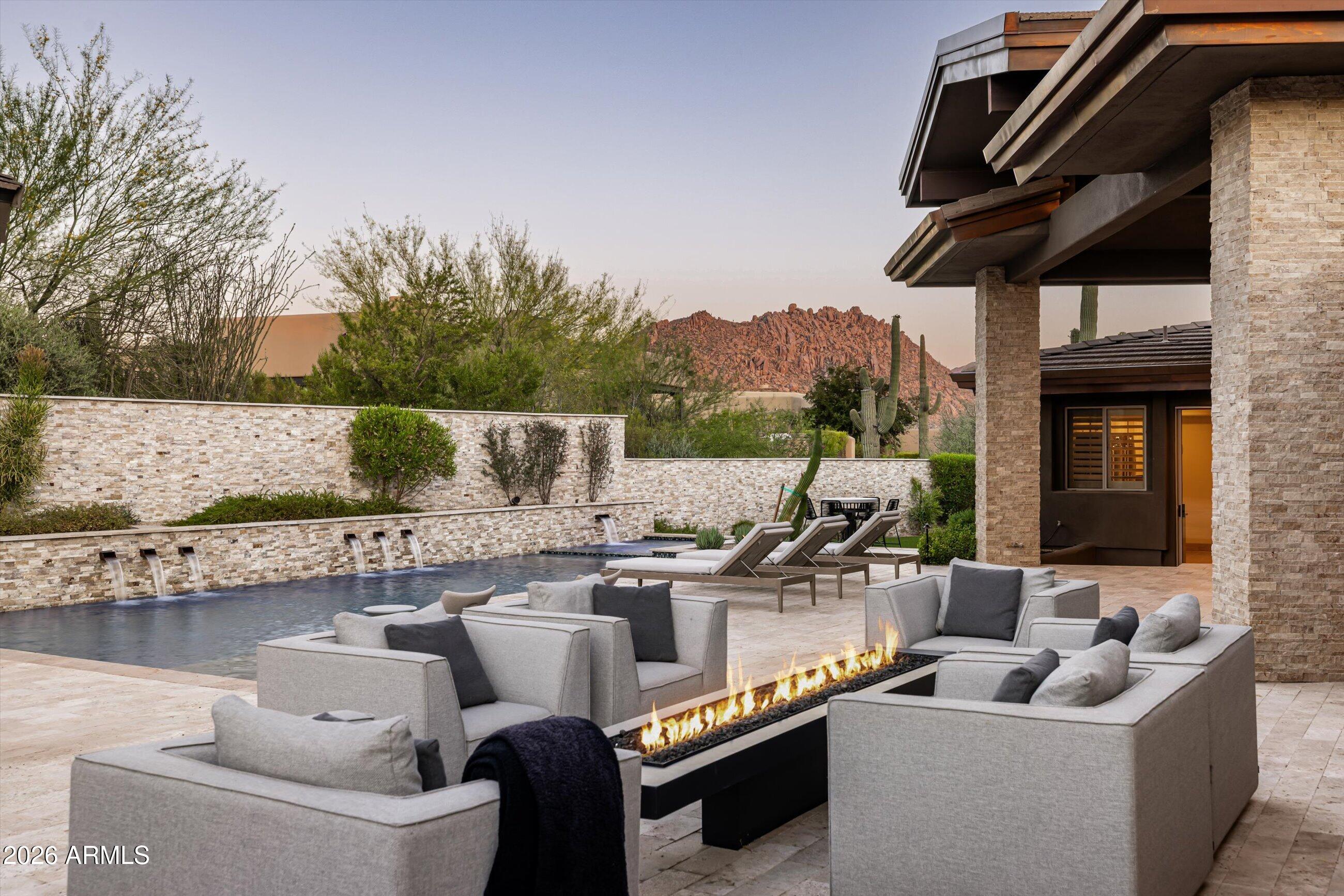ESTANCIA - Residential