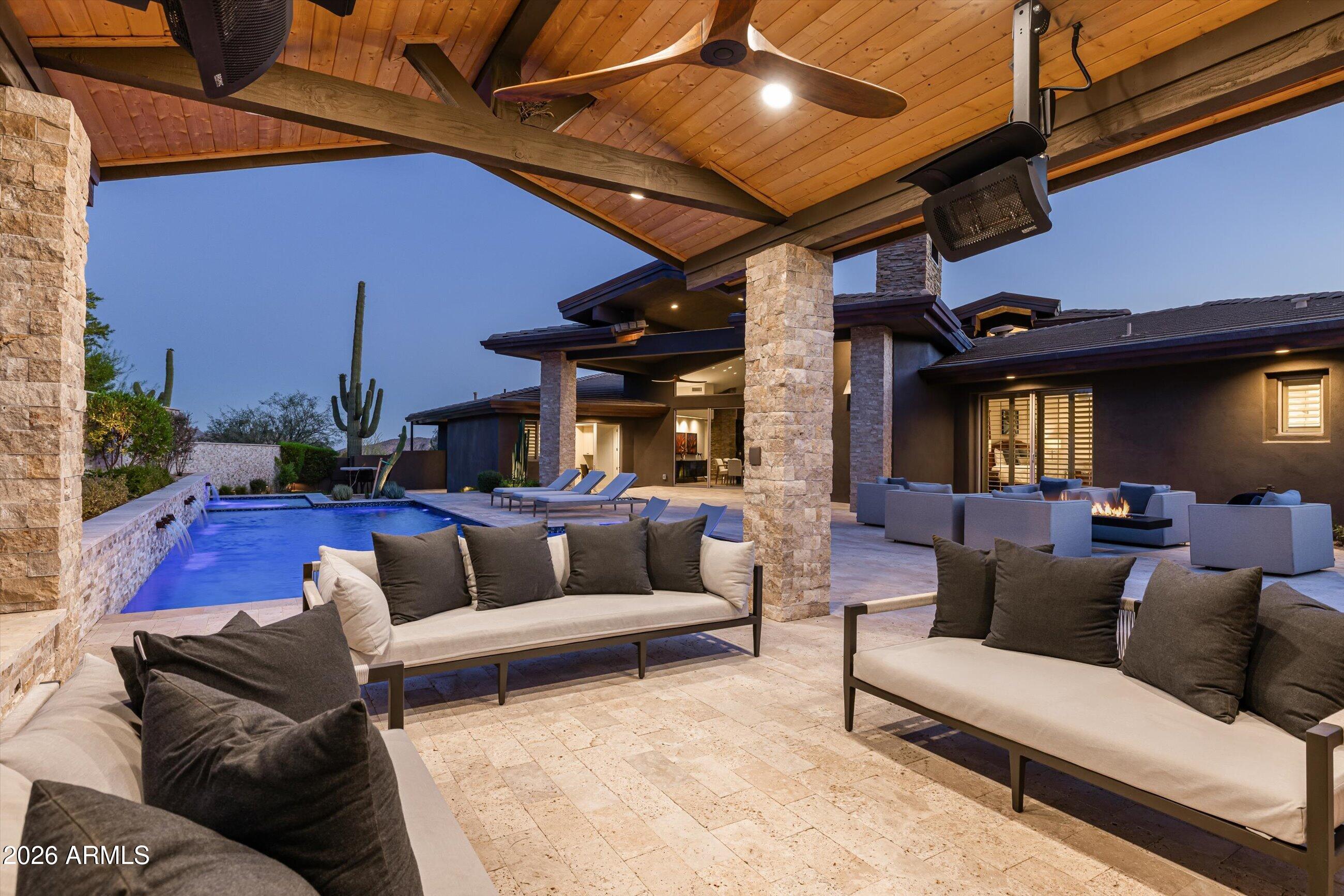 ESTANCIA - Residential