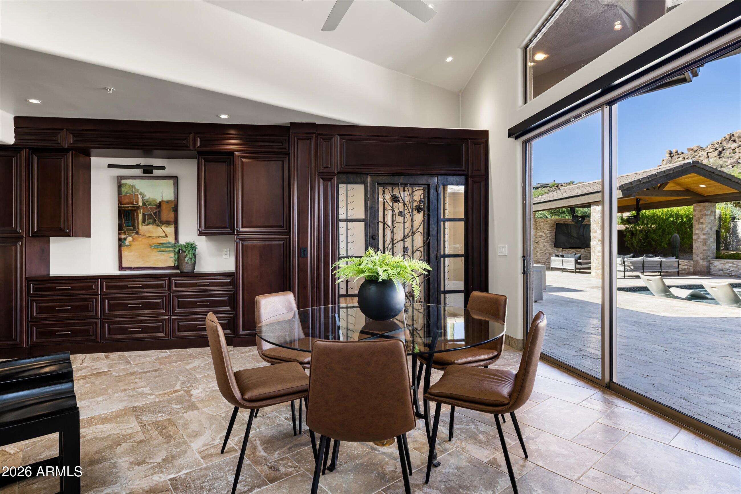 ESTANCIA - Residential