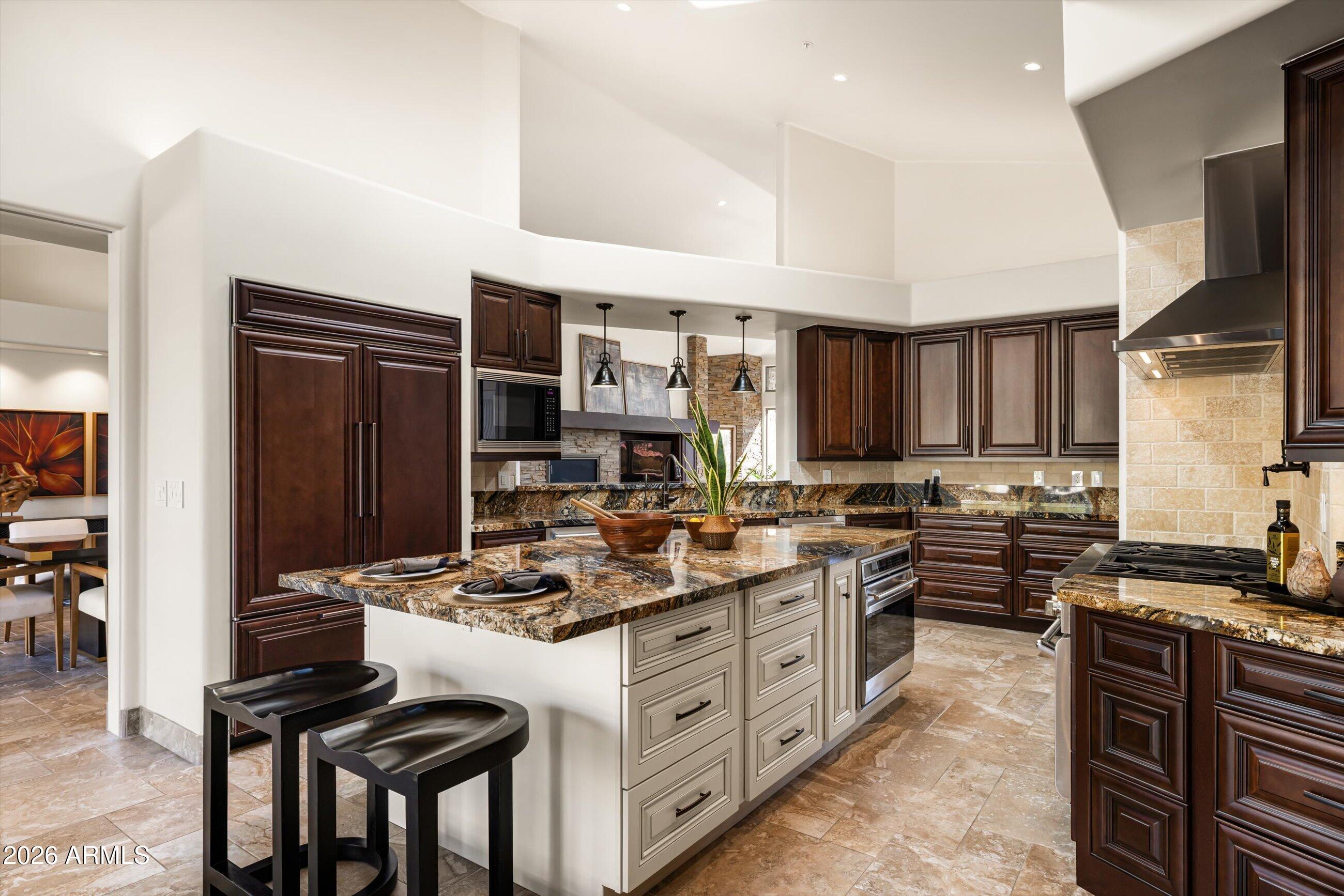 ESTANCIA - Residential