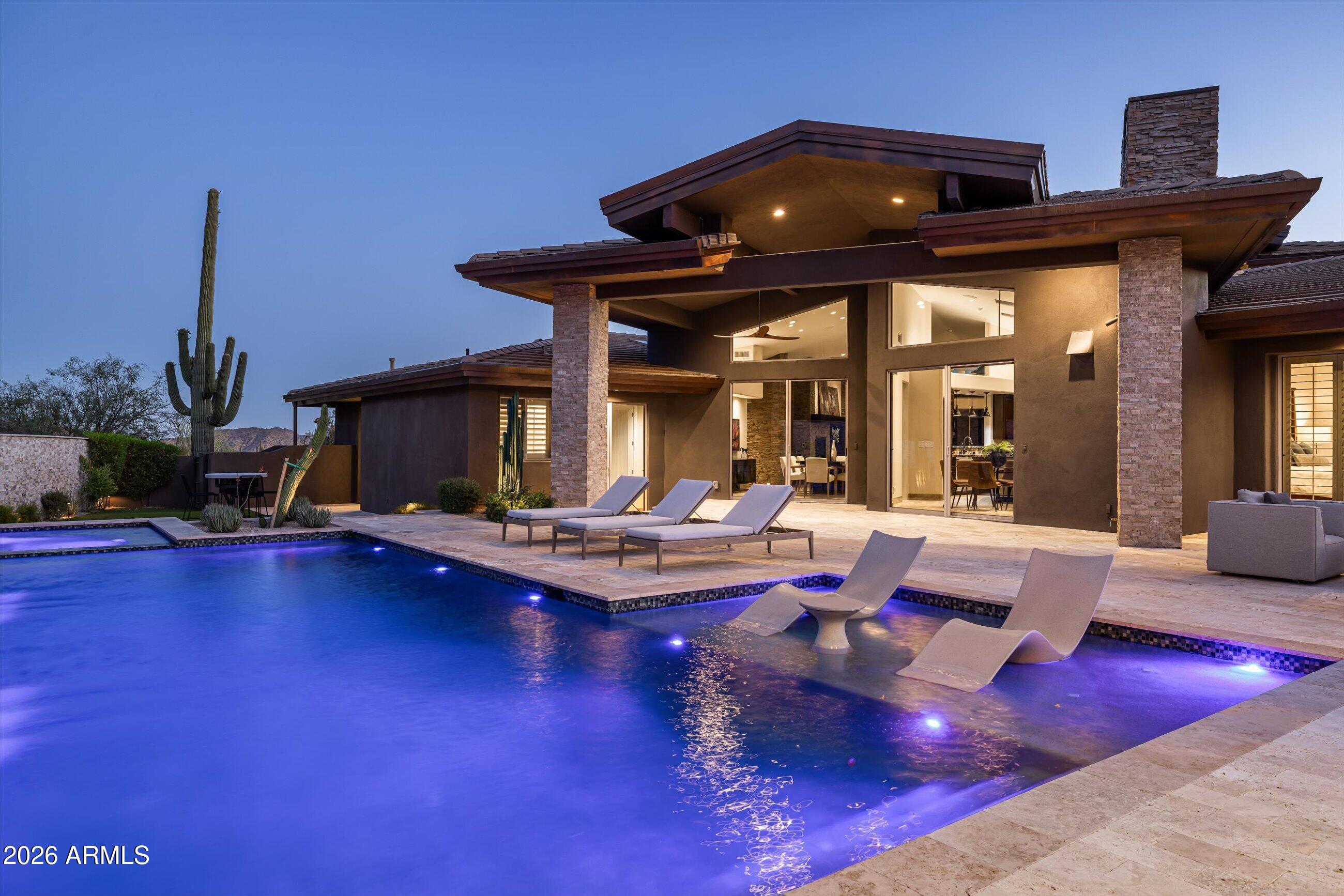 ESTANCIA - Residential