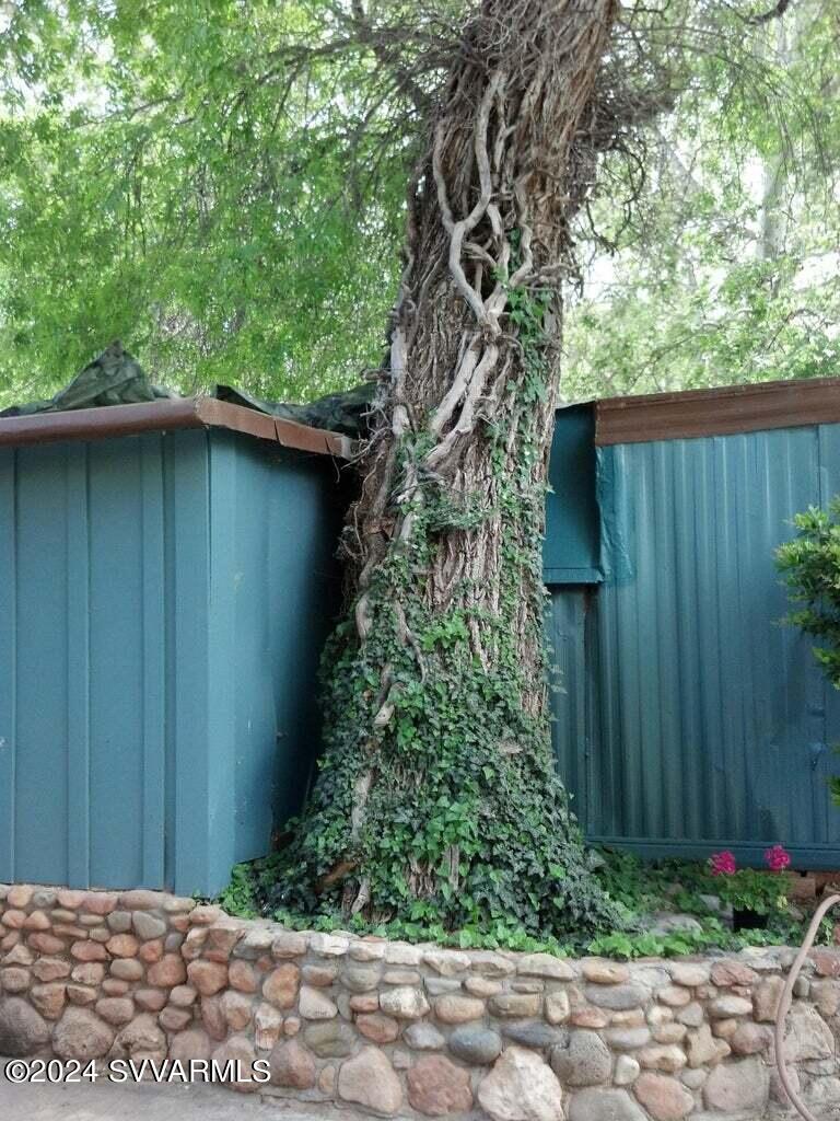 Under 5 Acres - Residential Income