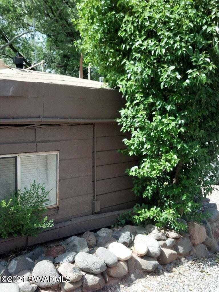 Under 5 Acres - Residential Income