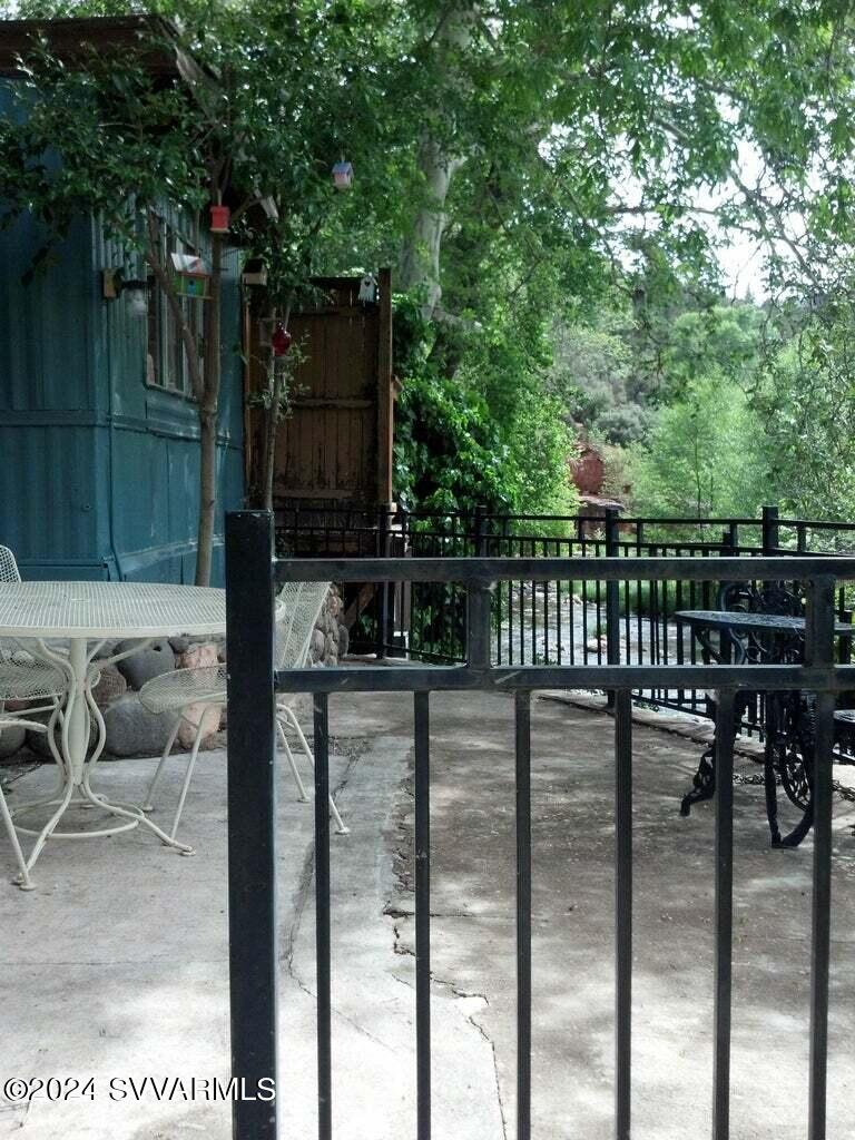 Under 5 Acres - Residential Income