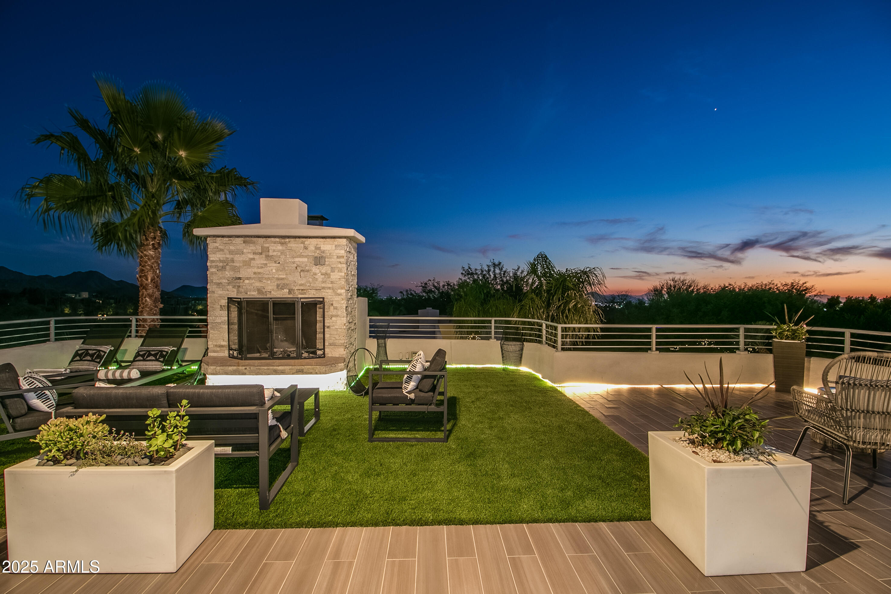 PINNACLE PEAK VISTAS 2 LOT 1-25 - Residential
