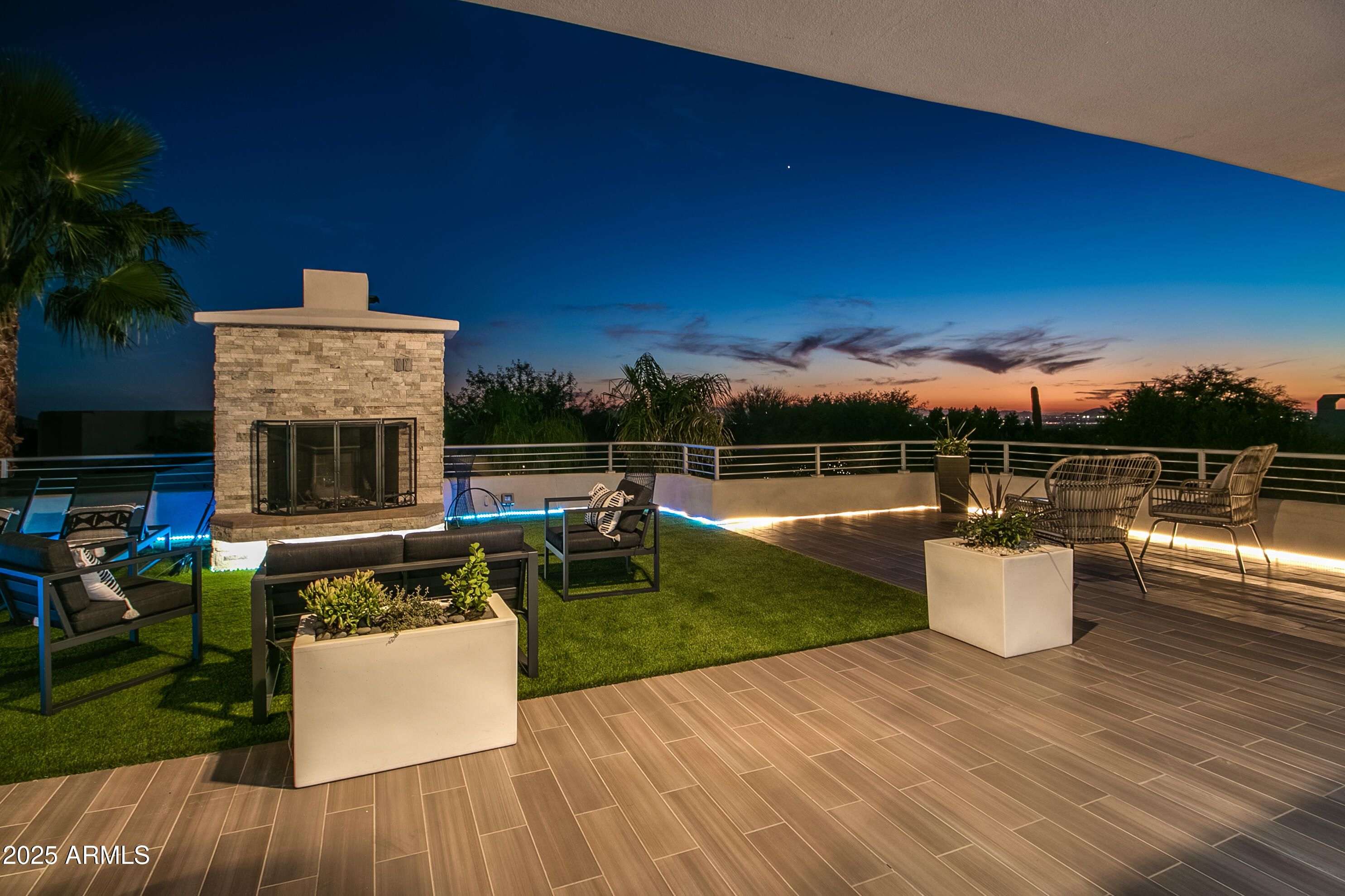 PINNACLE PEAK VISTAS 2 LOT 1-25 - Residential