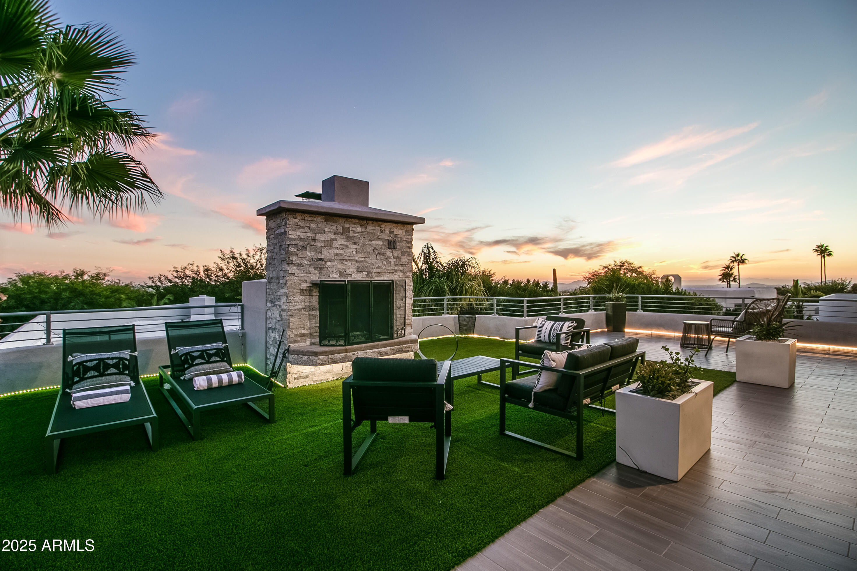 PINNACLE PEAK VISTAS 2 LOT 1-25 - Residential