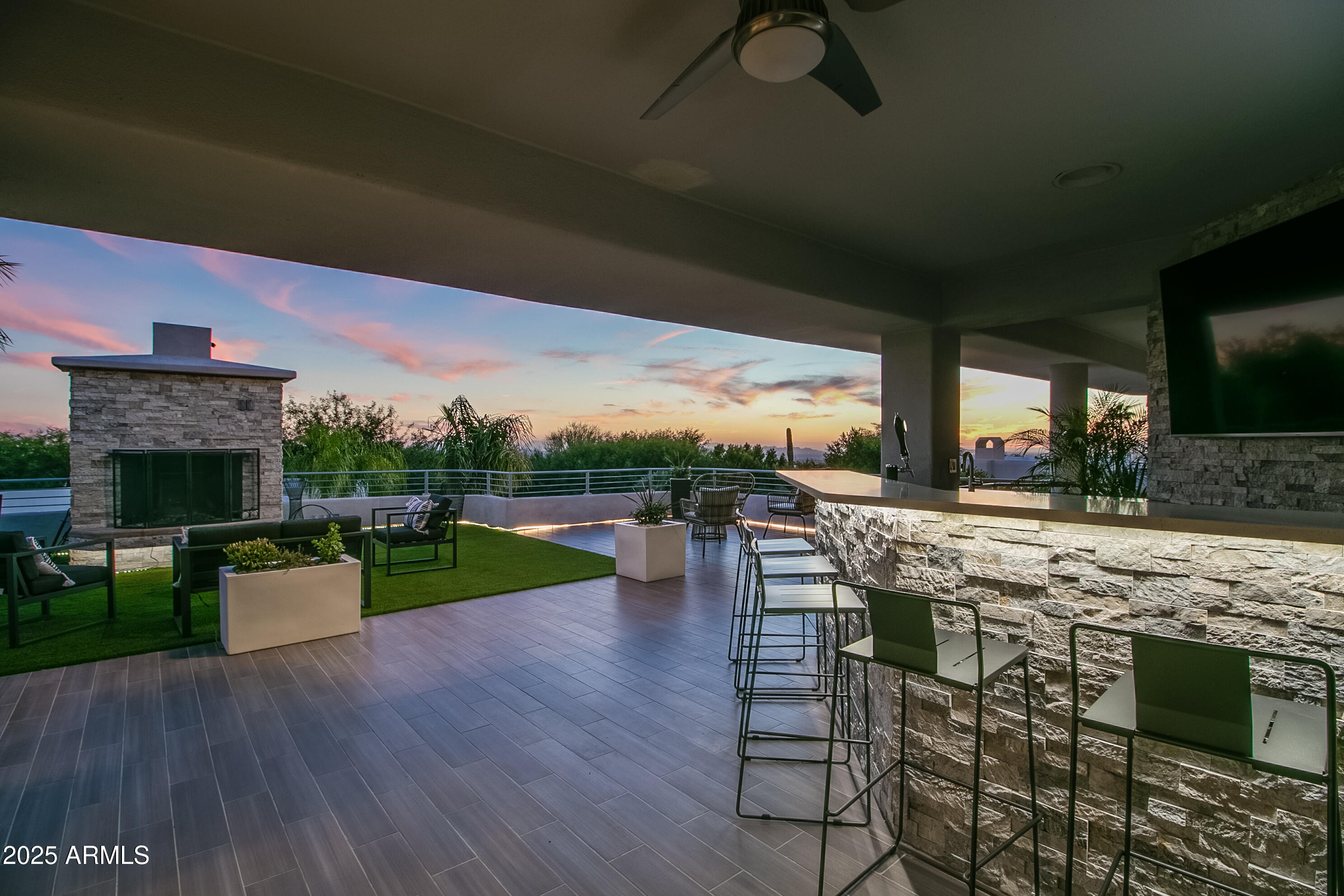 PINNACLE PEAK VISTAS 2 LOT 1-25 - Residential