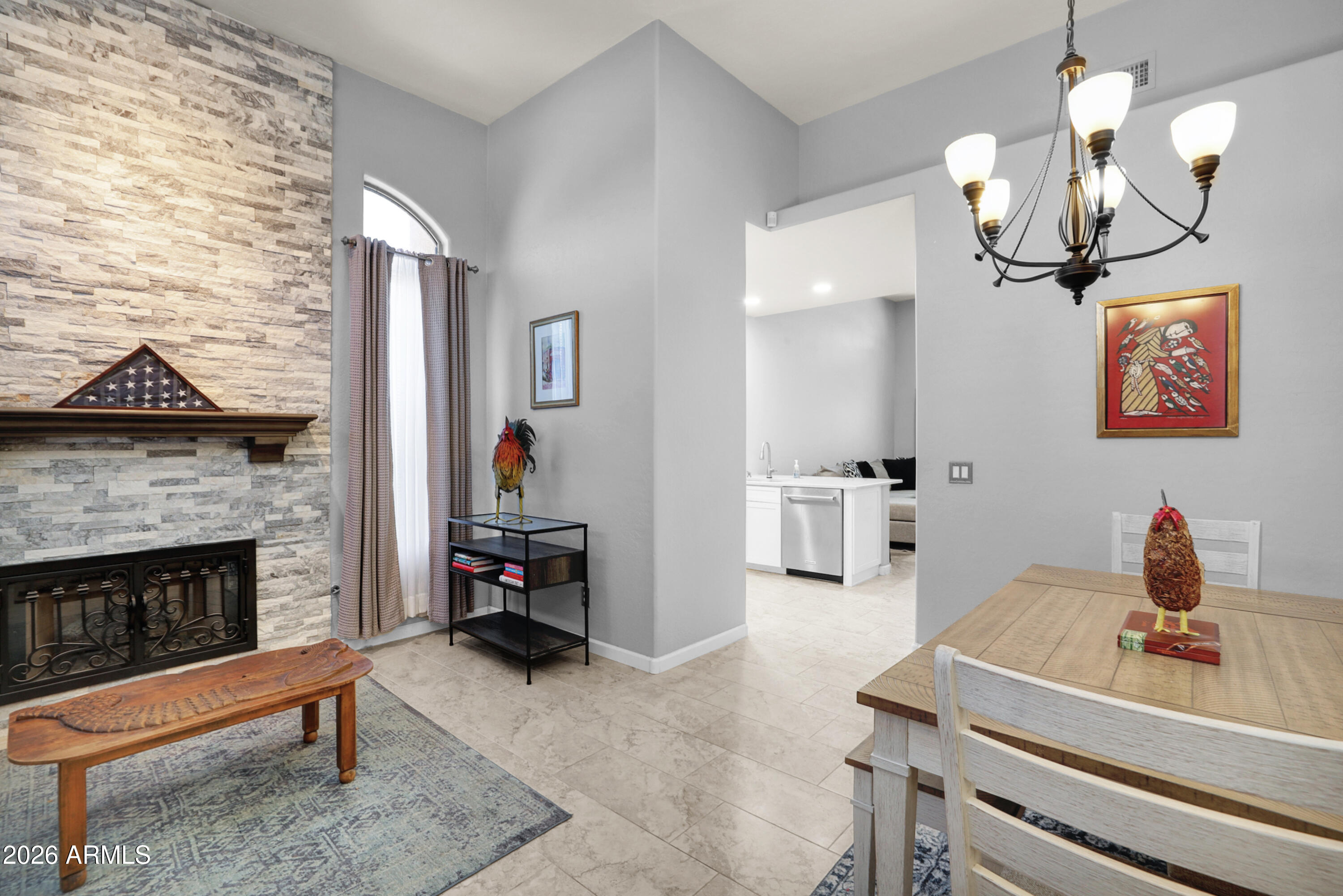 MESA COURT AMD - Residential