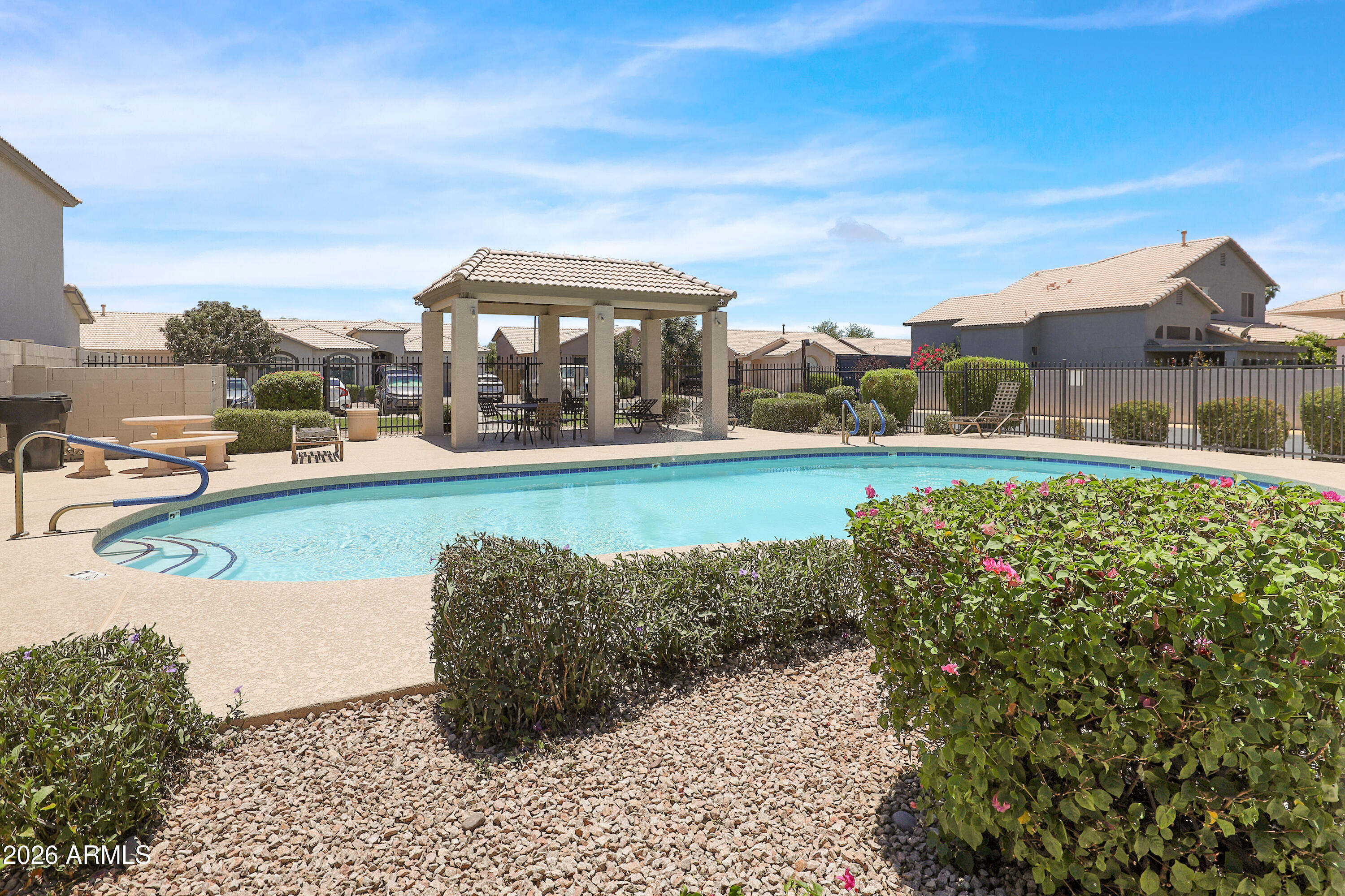 MESA COURT AMD - Residential