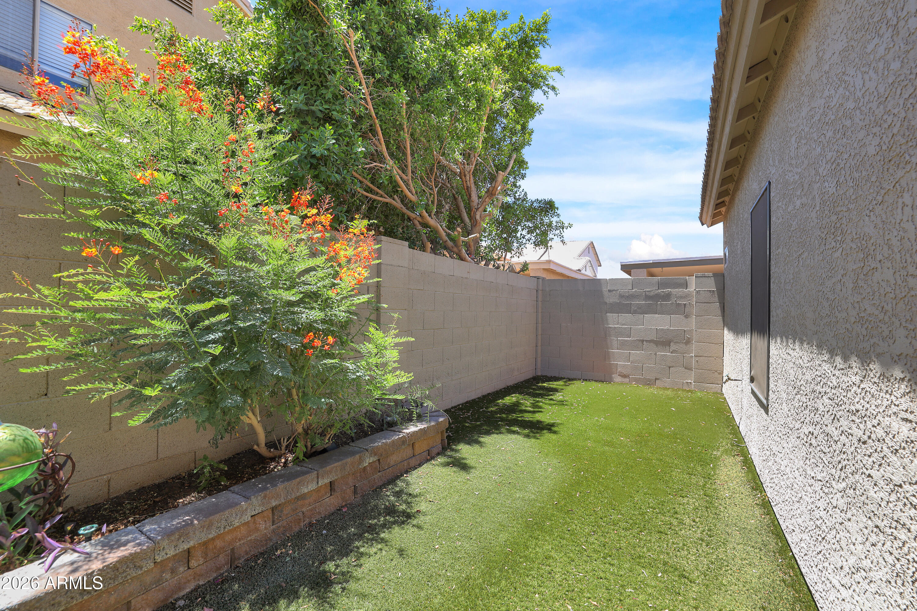 MESA COURT AMD - Residential