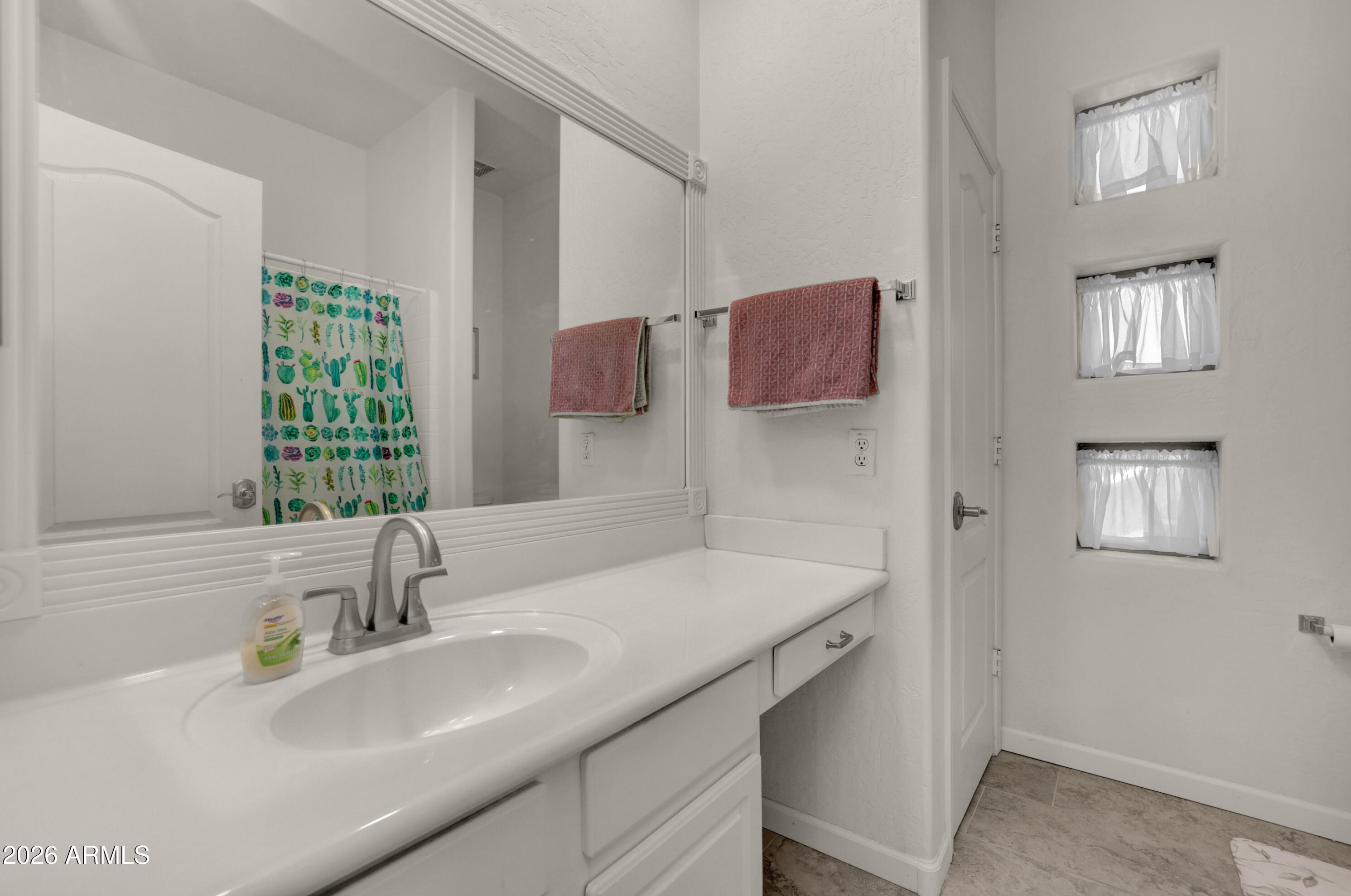 MESA COURT AMD - Residential