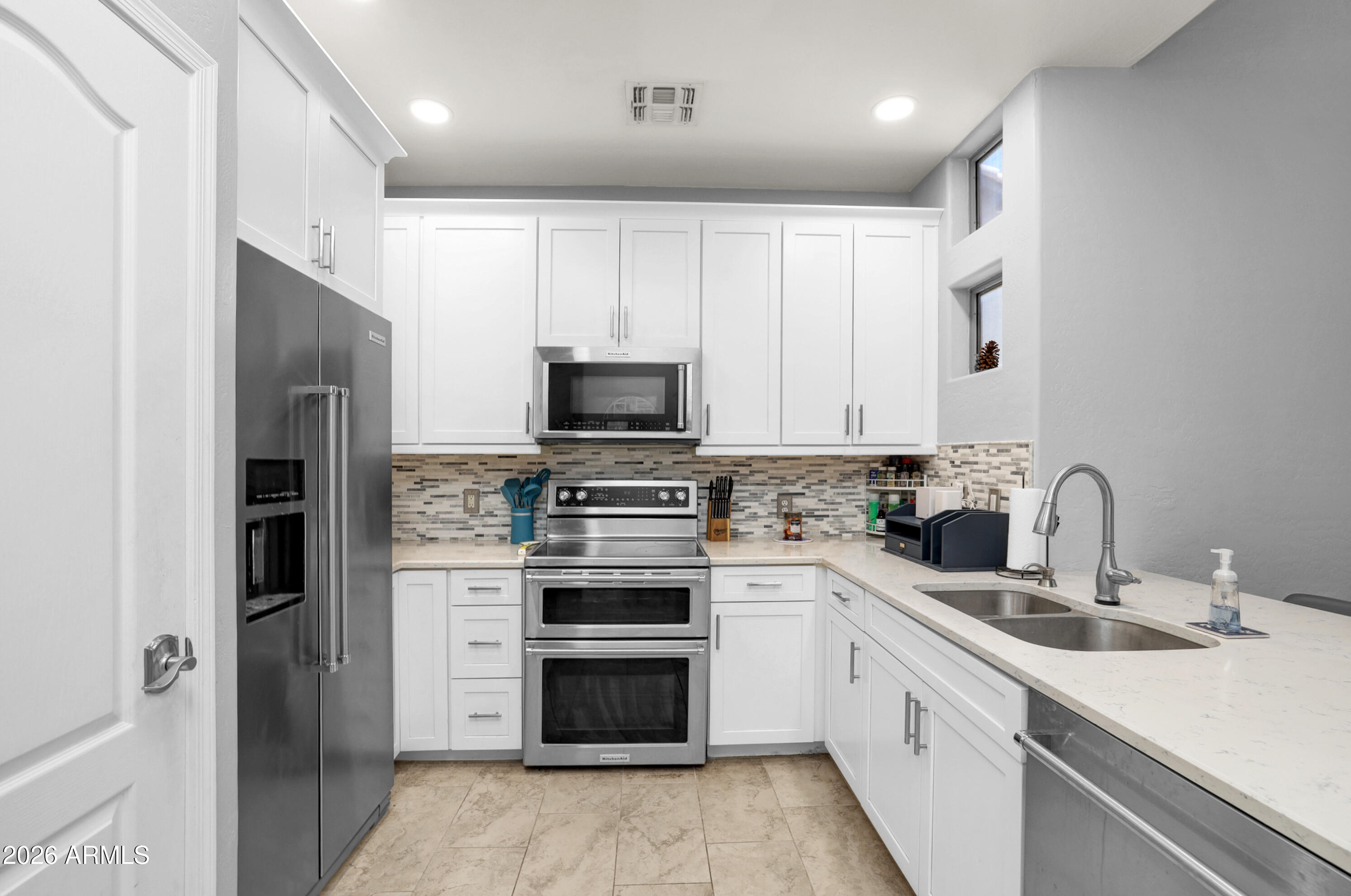 MESA COURT AMD - Residential
