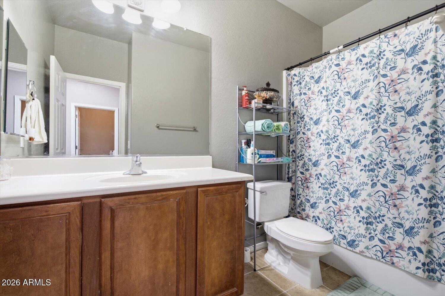 STRADA TOWNHOMES - Residential