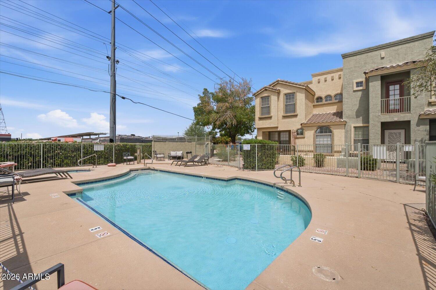 STRADA TOWNHOMES - Residential