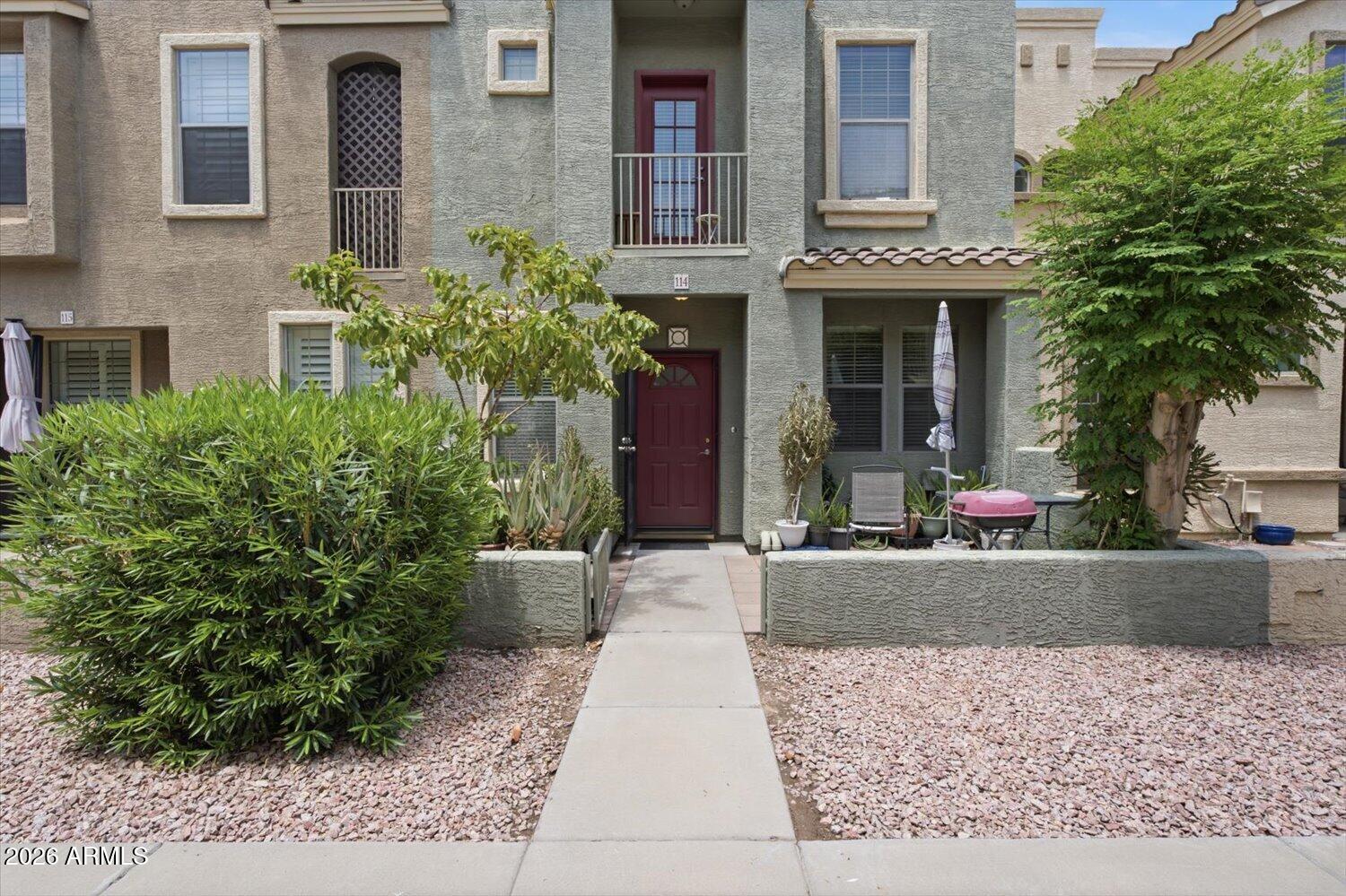 STRADA TOWNHOMES - Residential