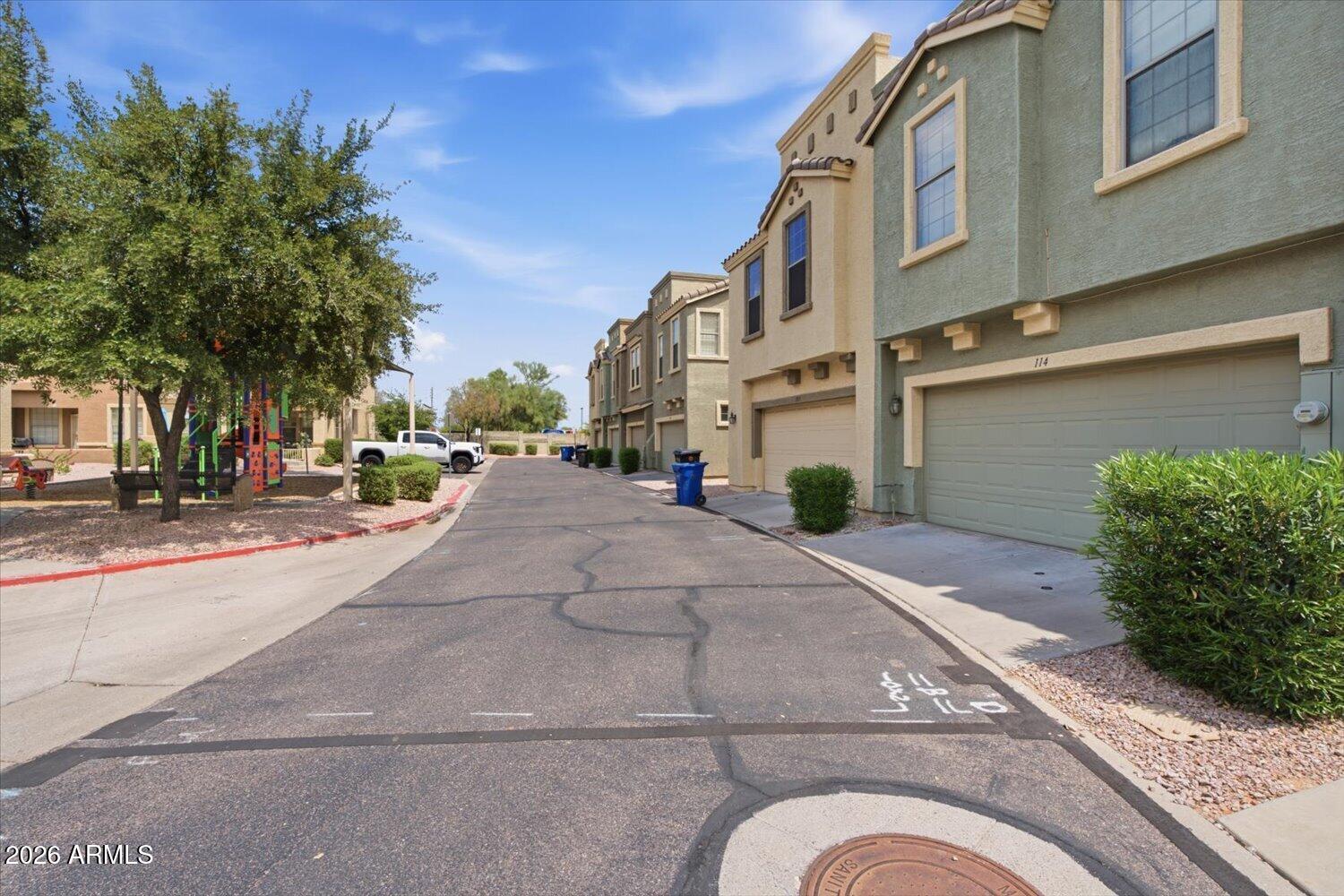STRADA TOWNHOMES - Residential