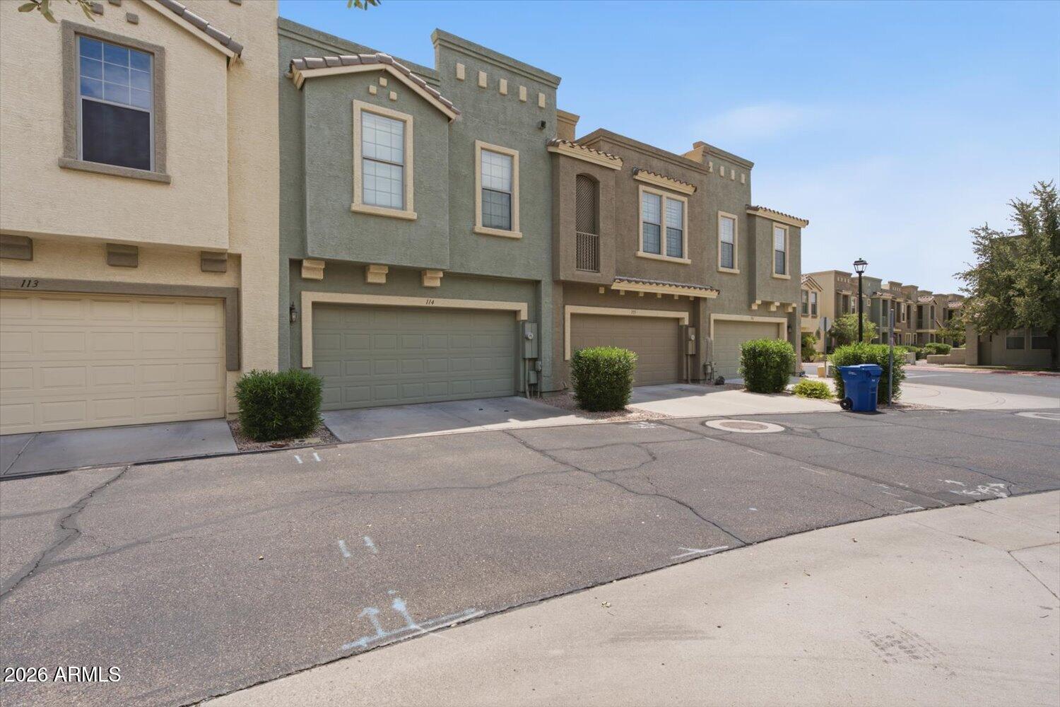 STRADA TOWNHOMES - Residential