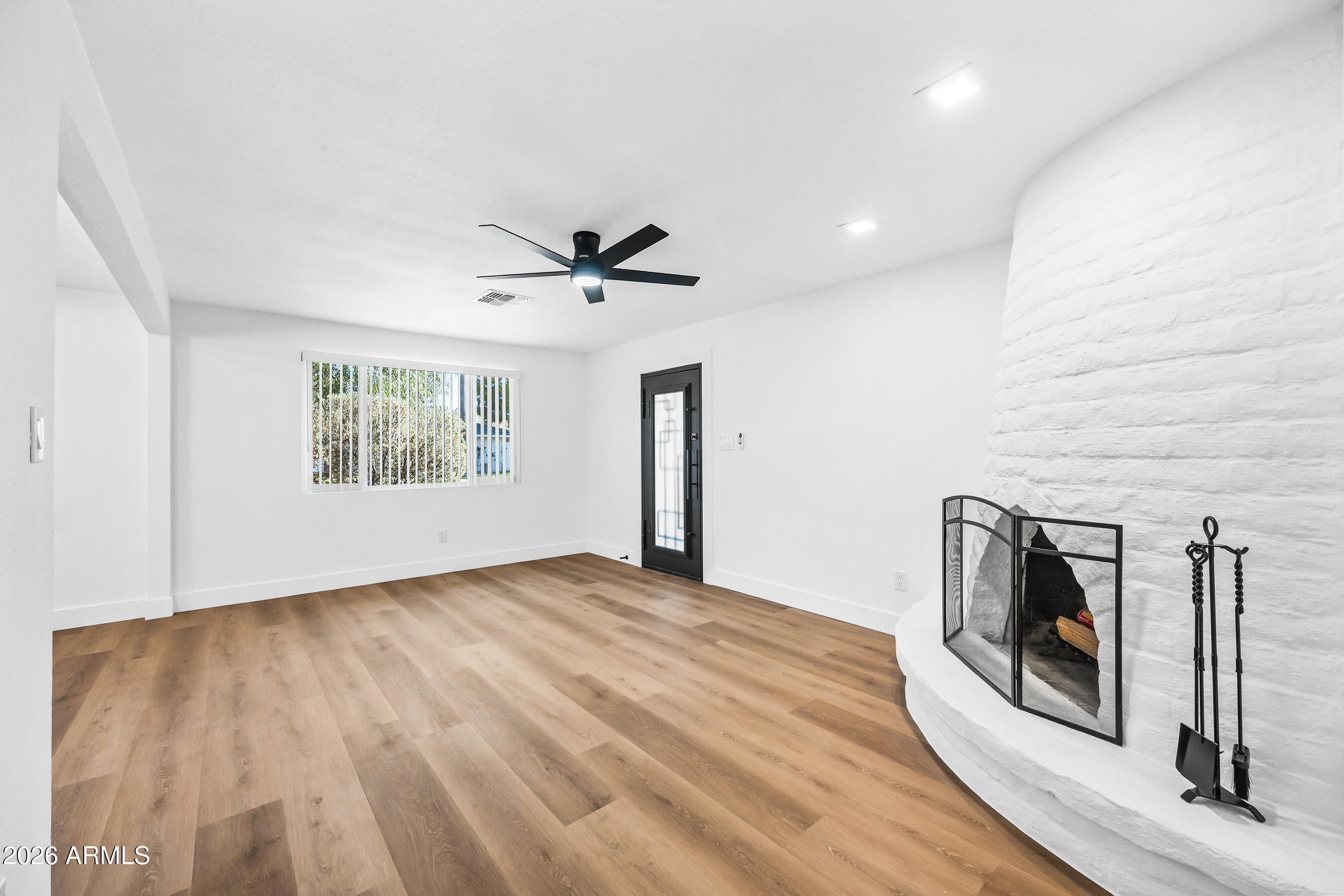 DARLEIGH MANOR - Residential Lease