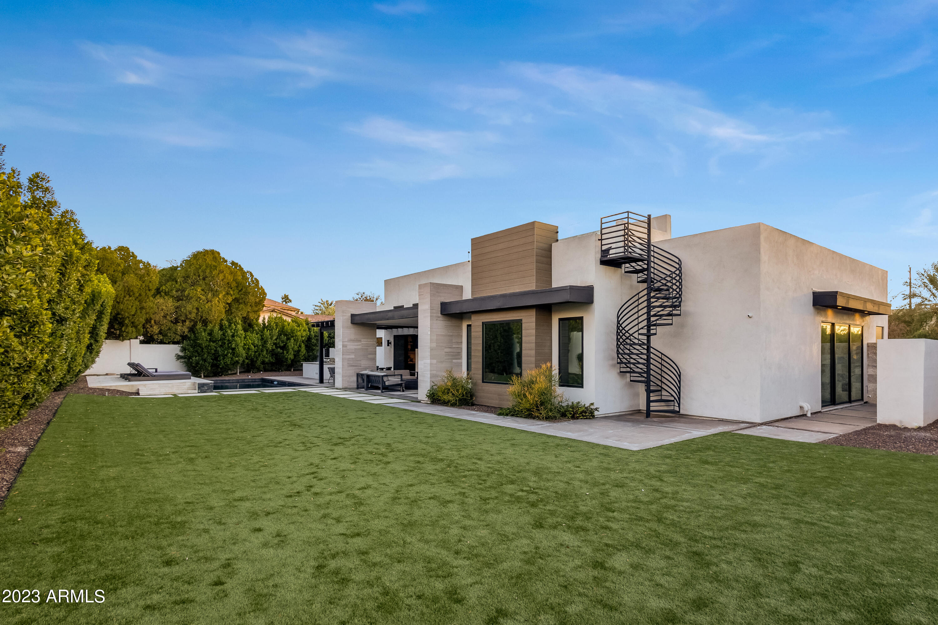 LAFAYETTE VILLA - Residential