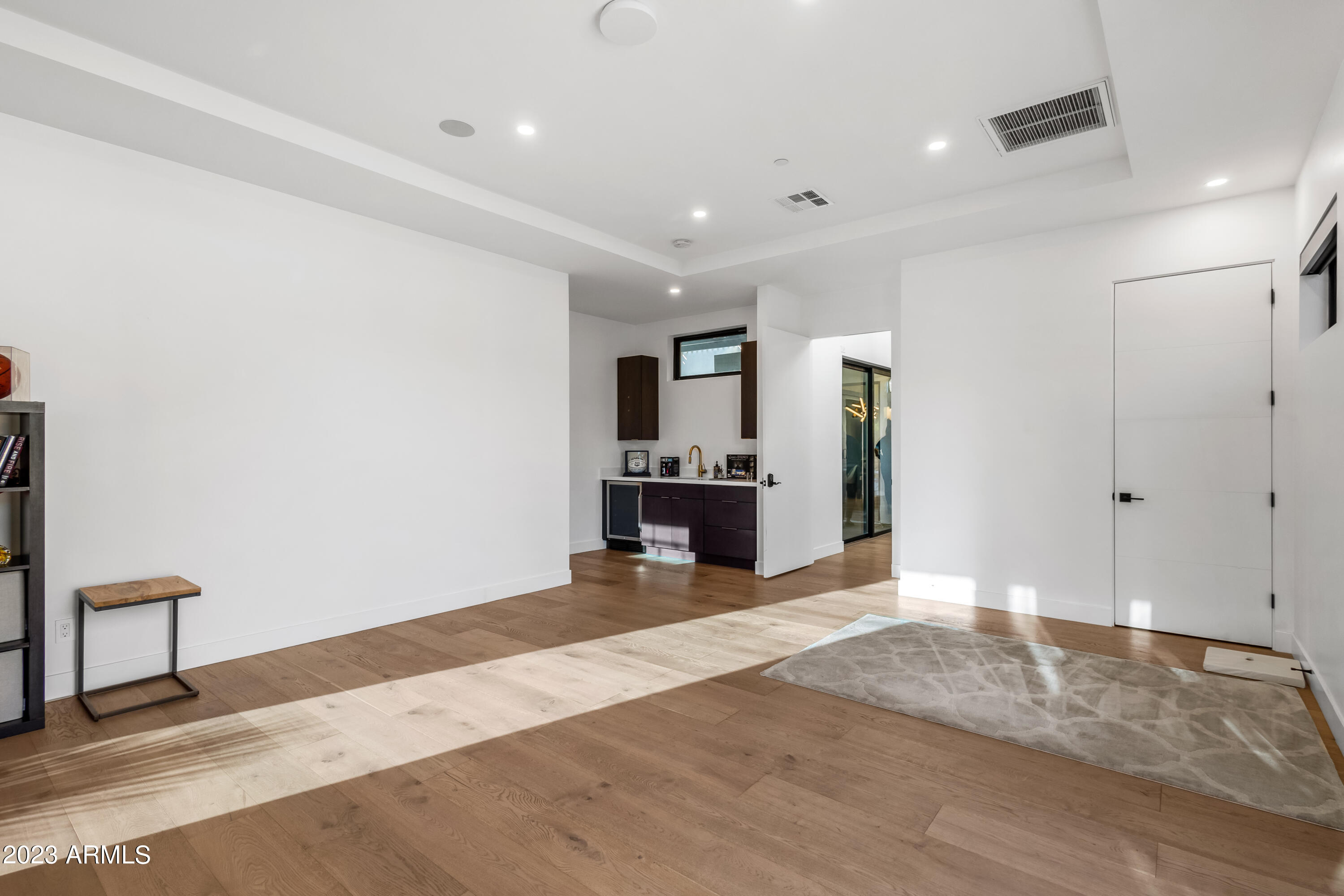 LAFAYETTE VILLA - Residential