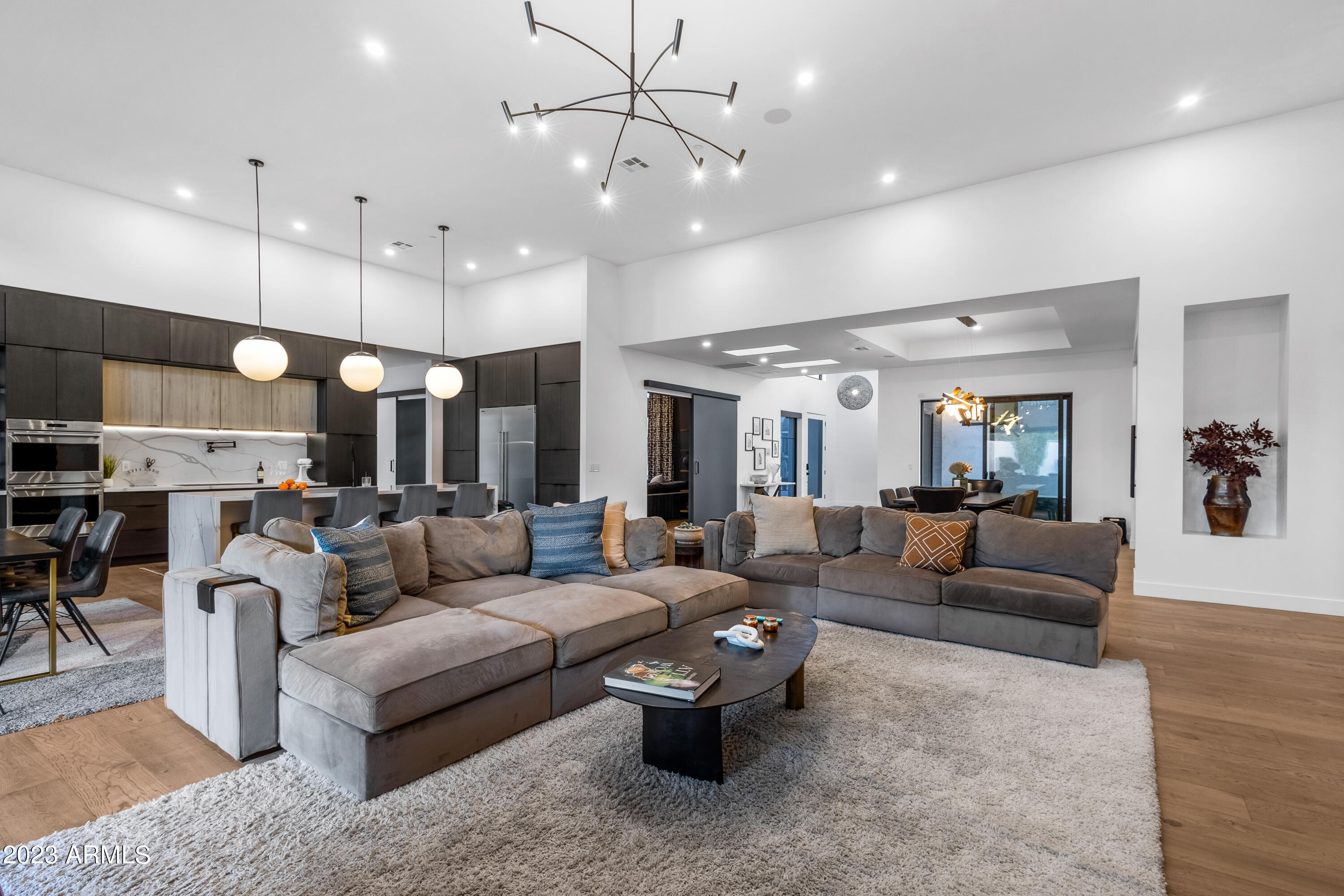 LAFAYETTE VILLA - Residential