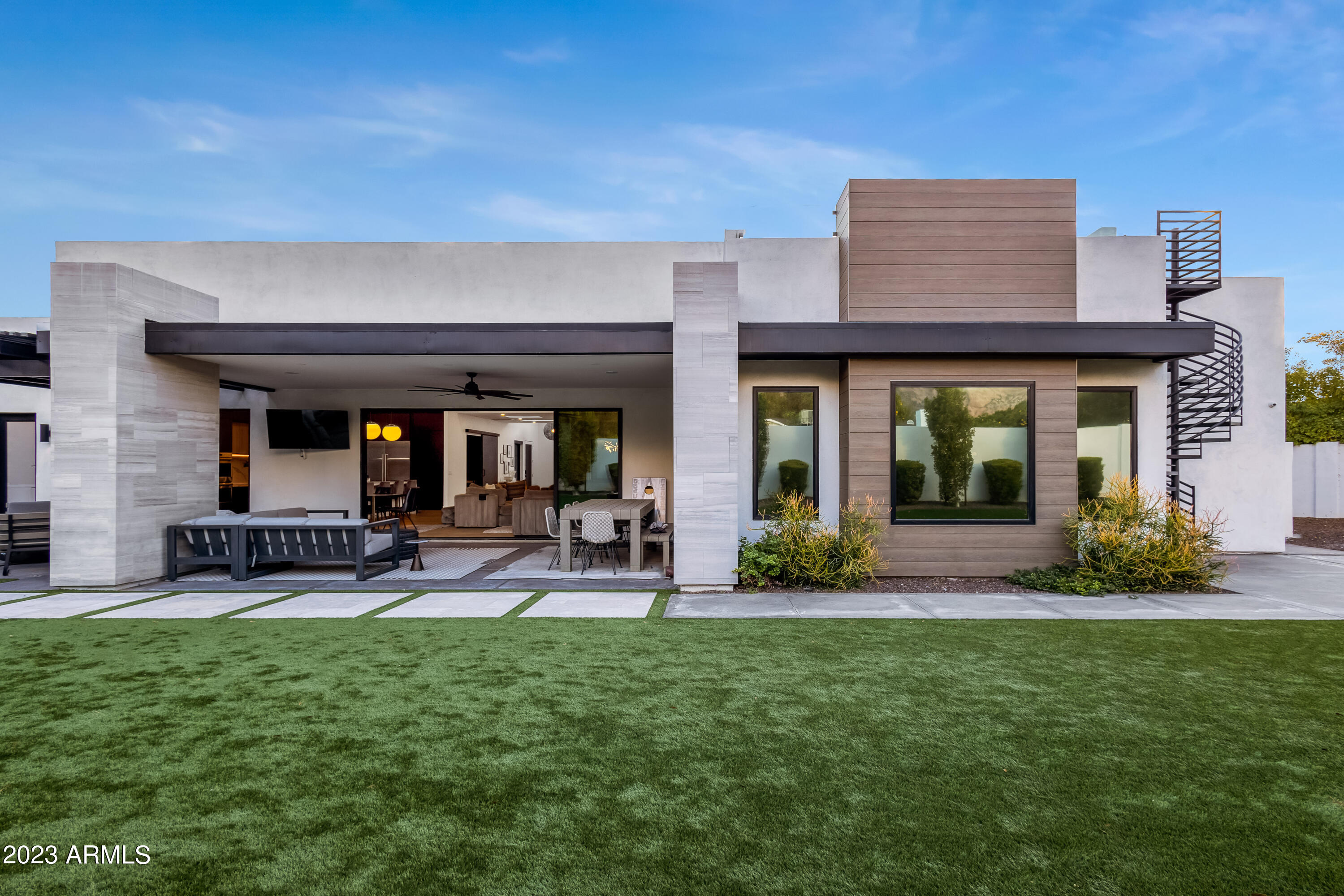 LAFAYETTE VILLA - Residential