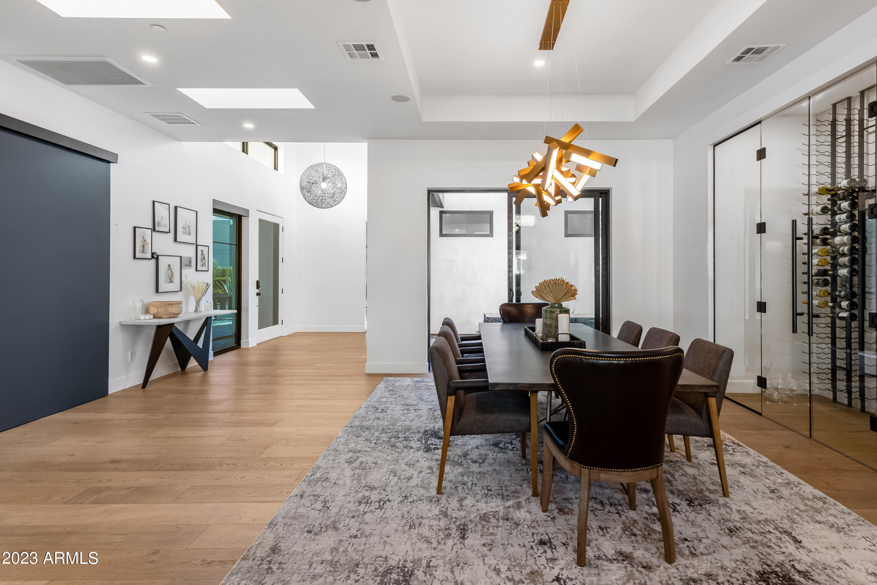 LAFAYETTE VILLA - Residential
